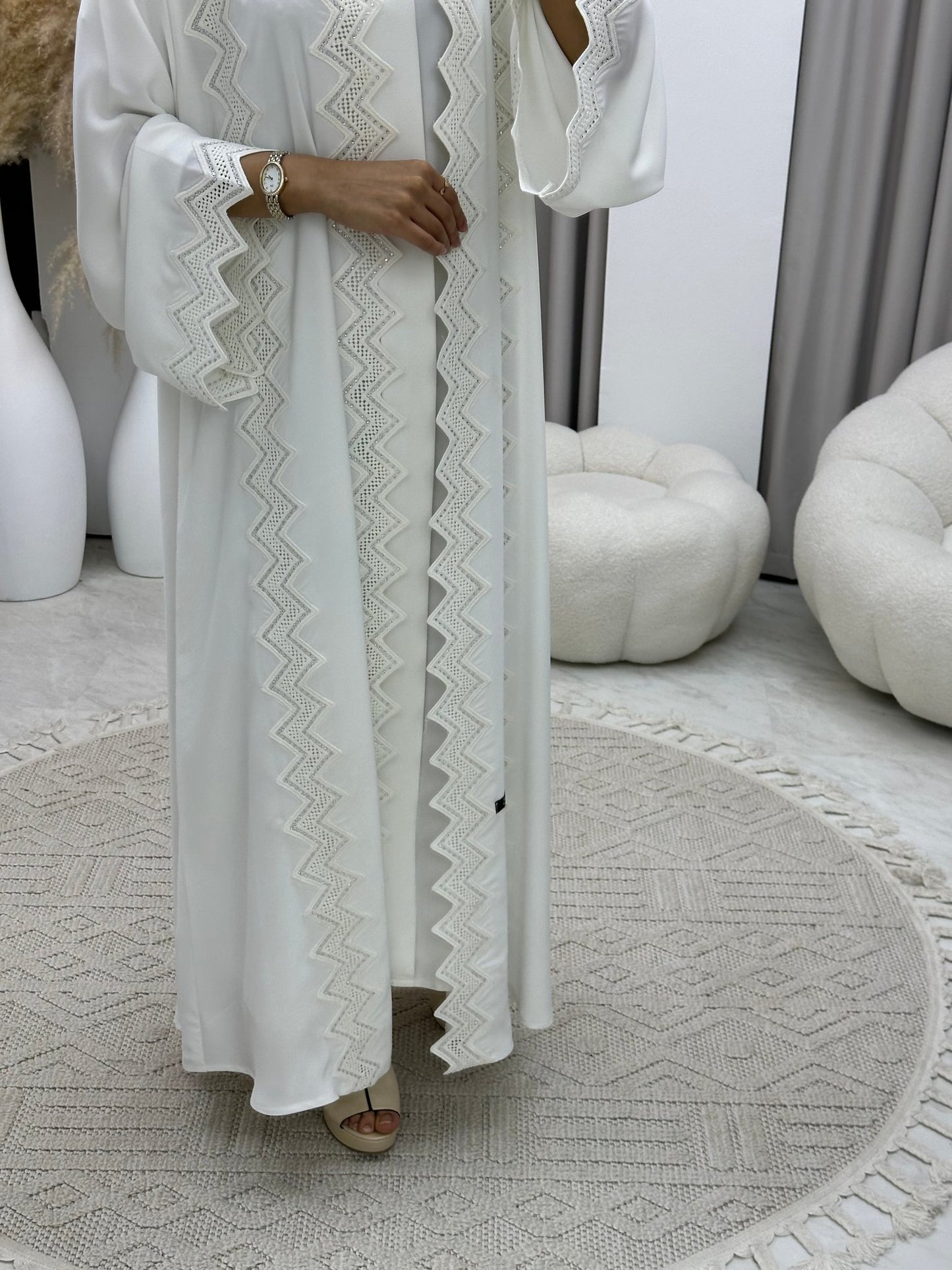 C 0153 White Lace Abaya