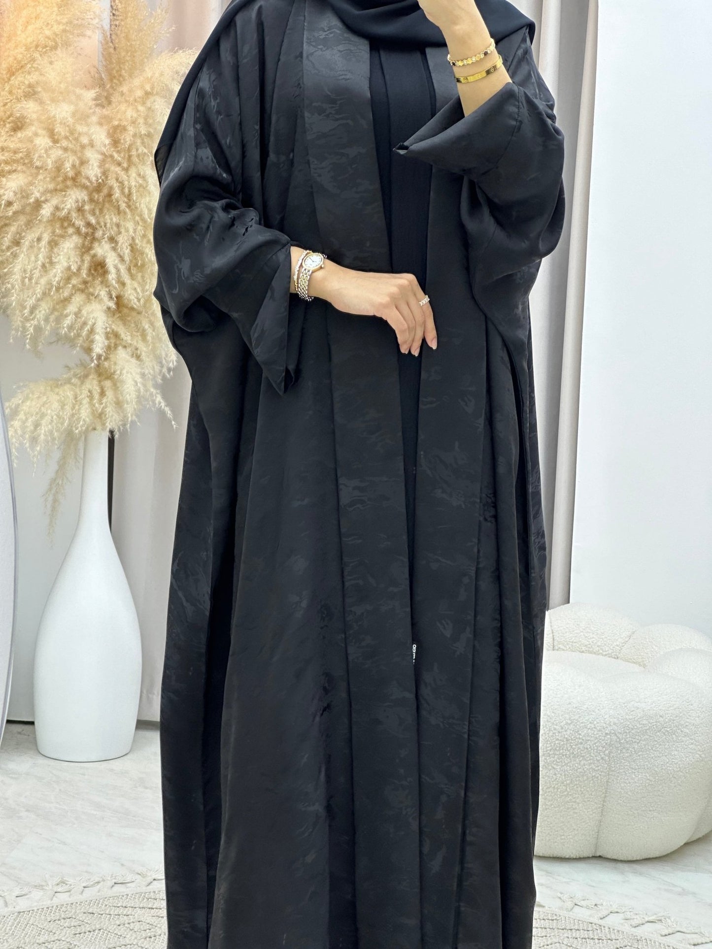 C 0158 - 01 Black Camo Bisht Abaya