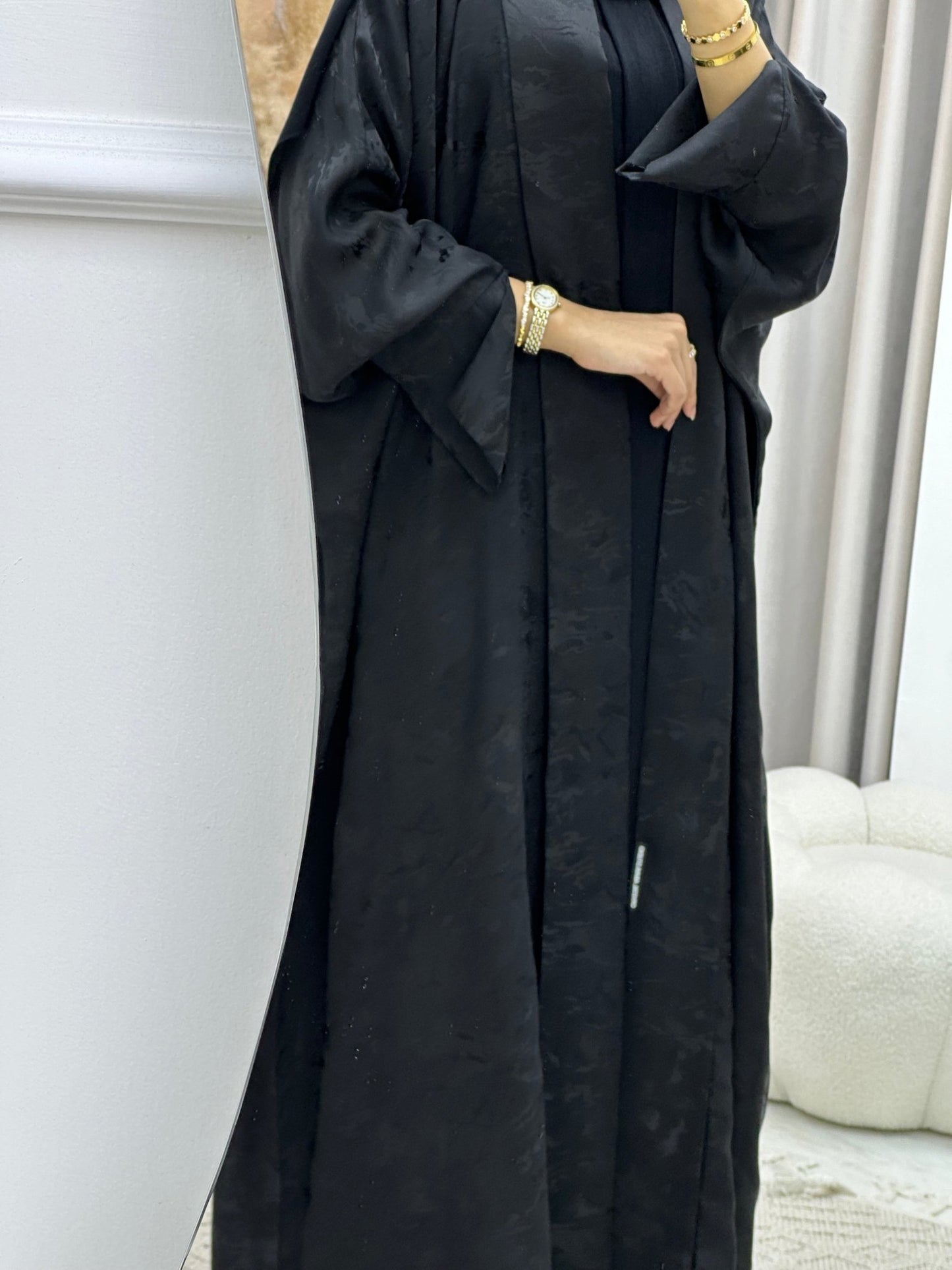 C 0158 - 01 Black Camo Bisht Abaya