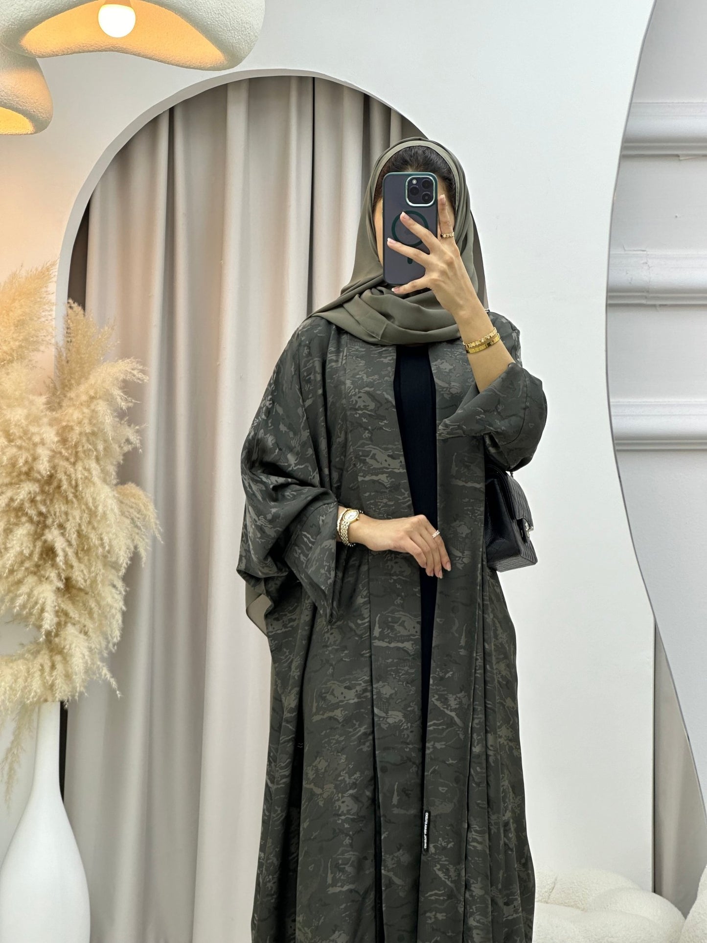 C 0158 - 02 Army Camo Bisht Abaya