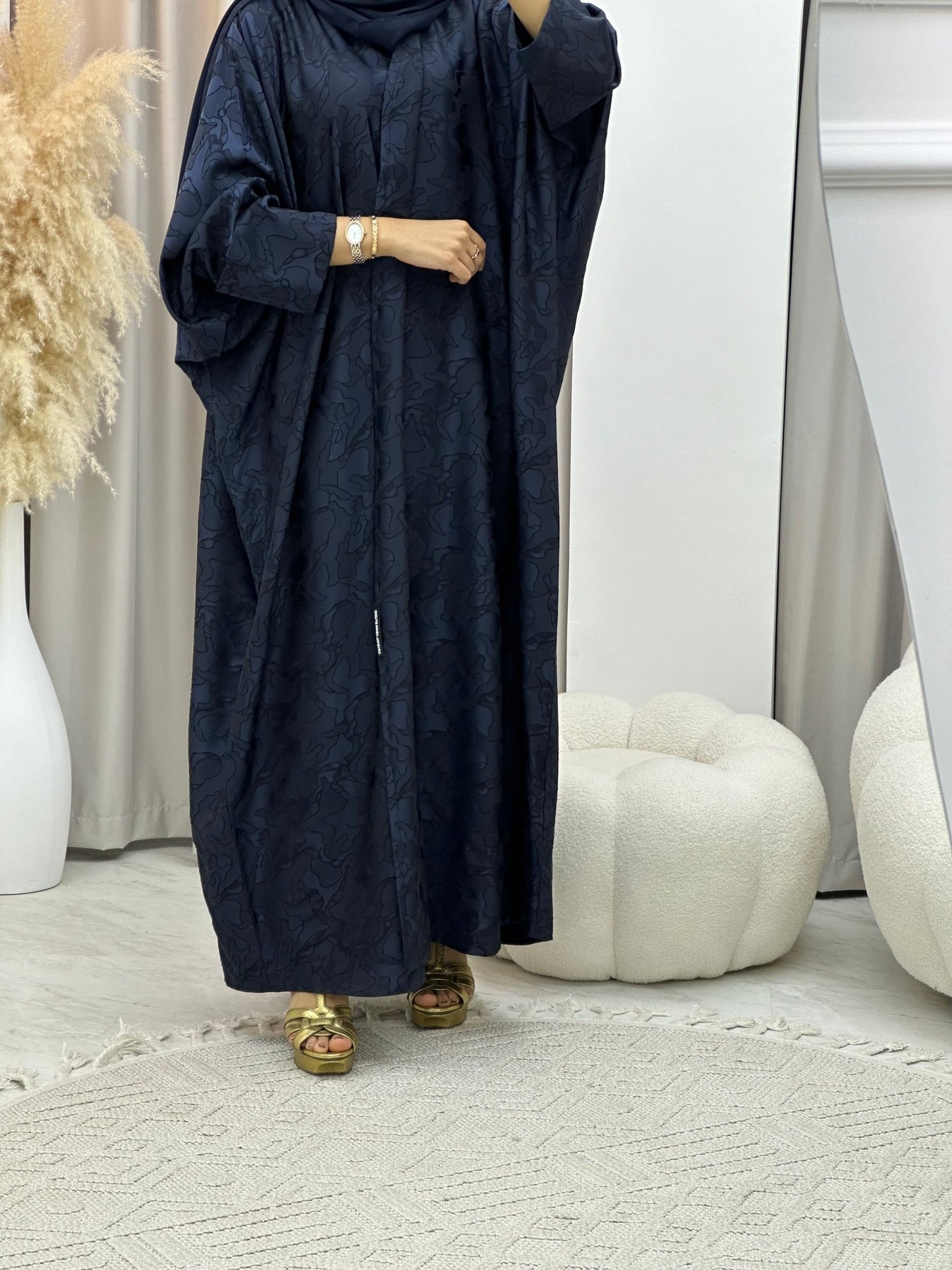 C 0159 - 05 Navy Blue Camo Bisht Abaya