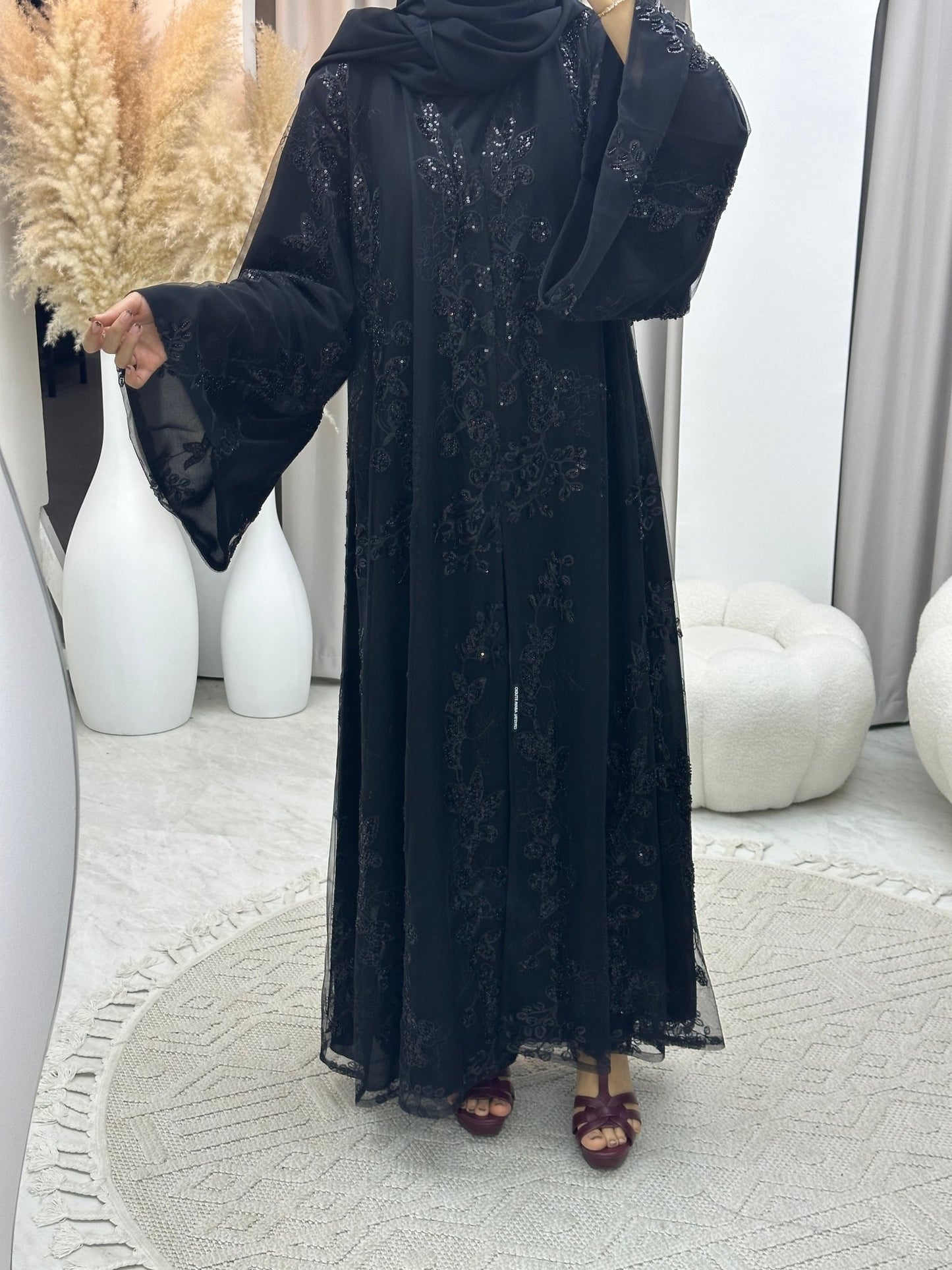 C 0164 Dantel Black Abaya