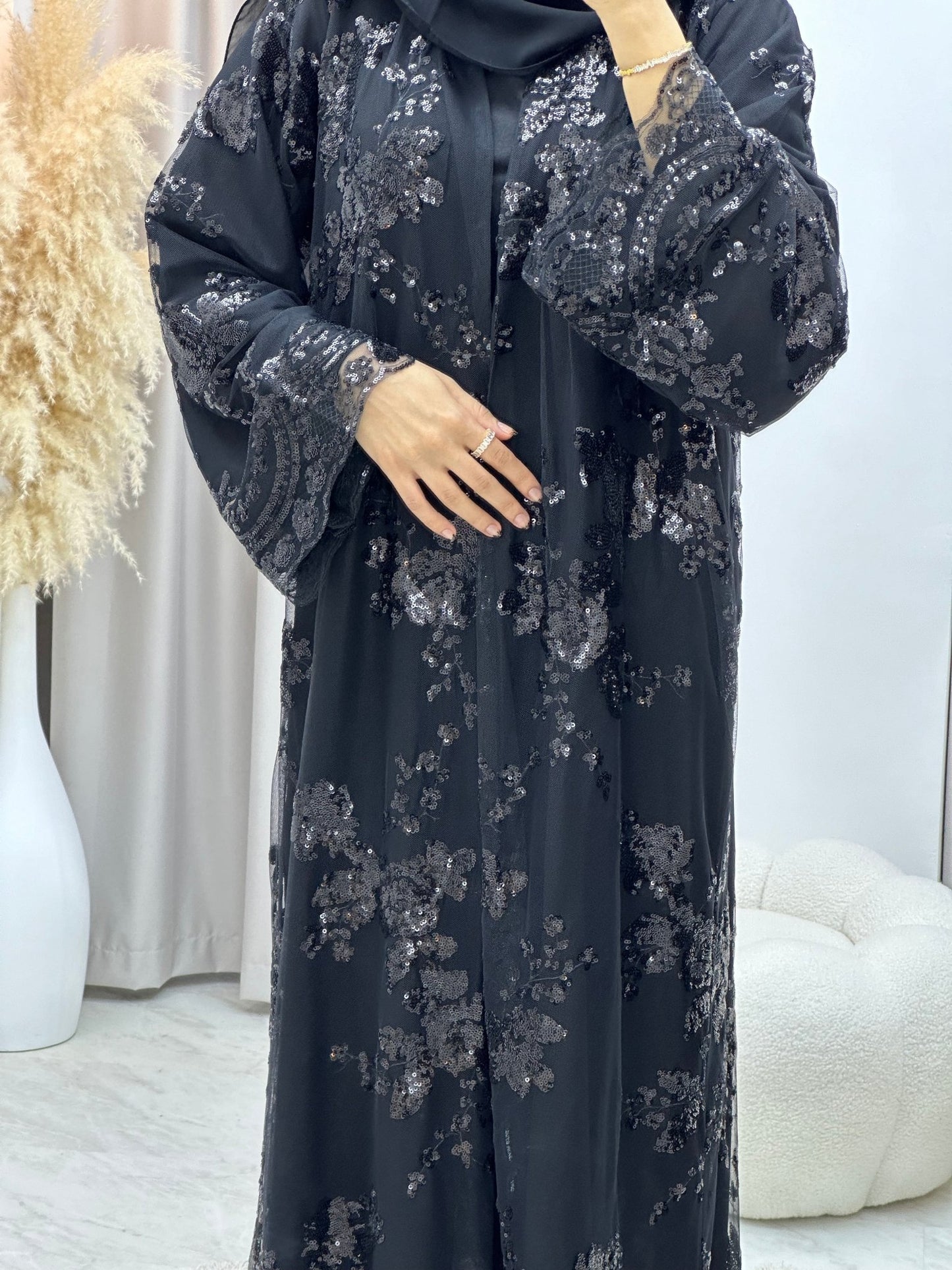 C 0167 Dantel Black Abaya