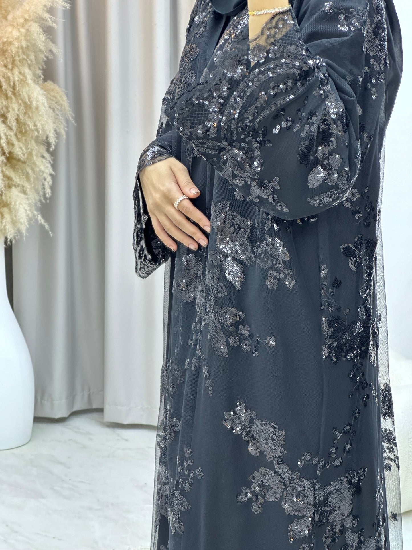 C 0167 Dantel Black Abaya