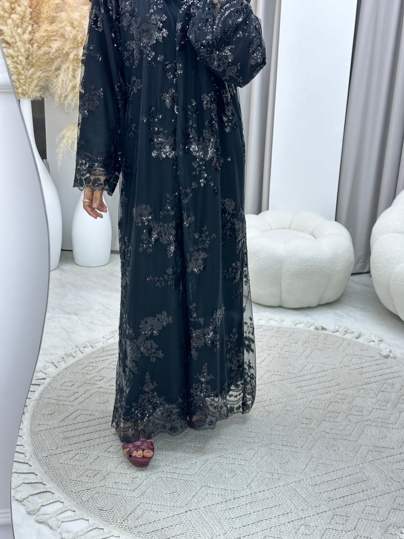 C 0167 Dantel Black Abaya