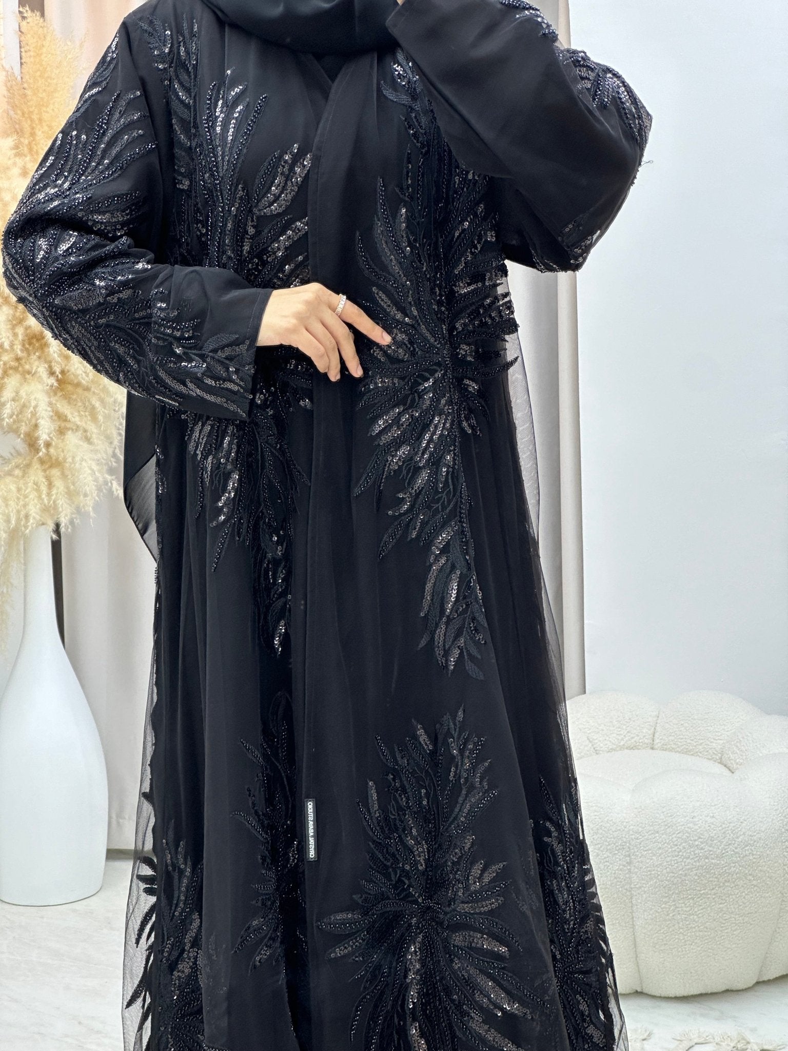 C 0169 Dantel Black Abaya