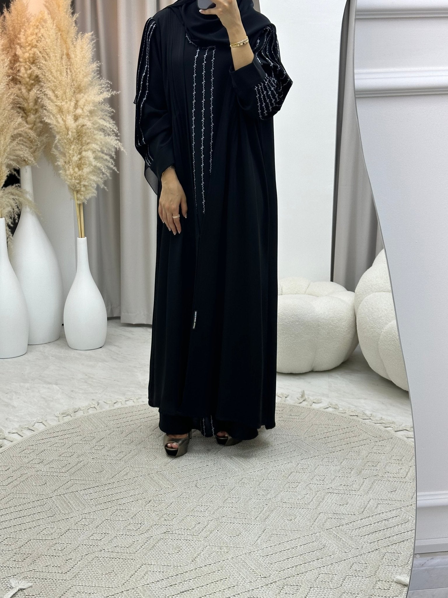 C 0182 Embroidery Black Abaya