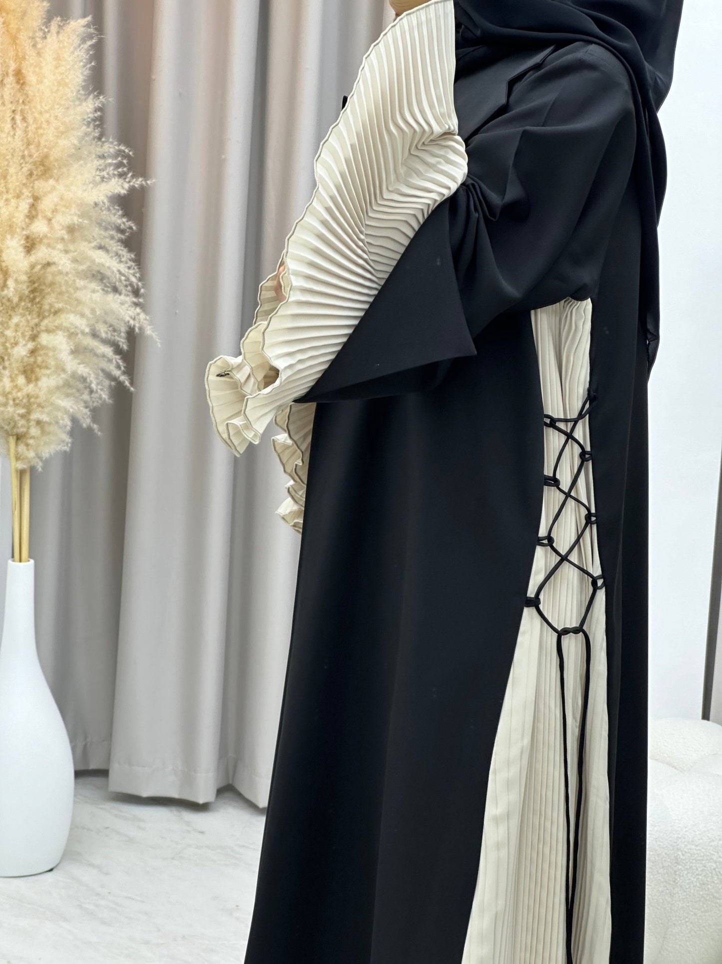 C 0184 Beige Black Pleated Abaya