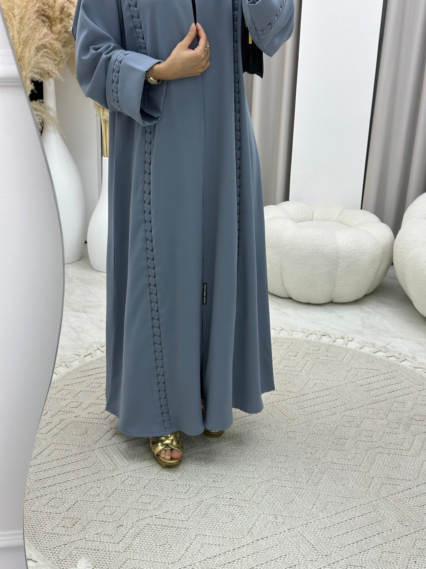 C 0201 Square Grey Abaya