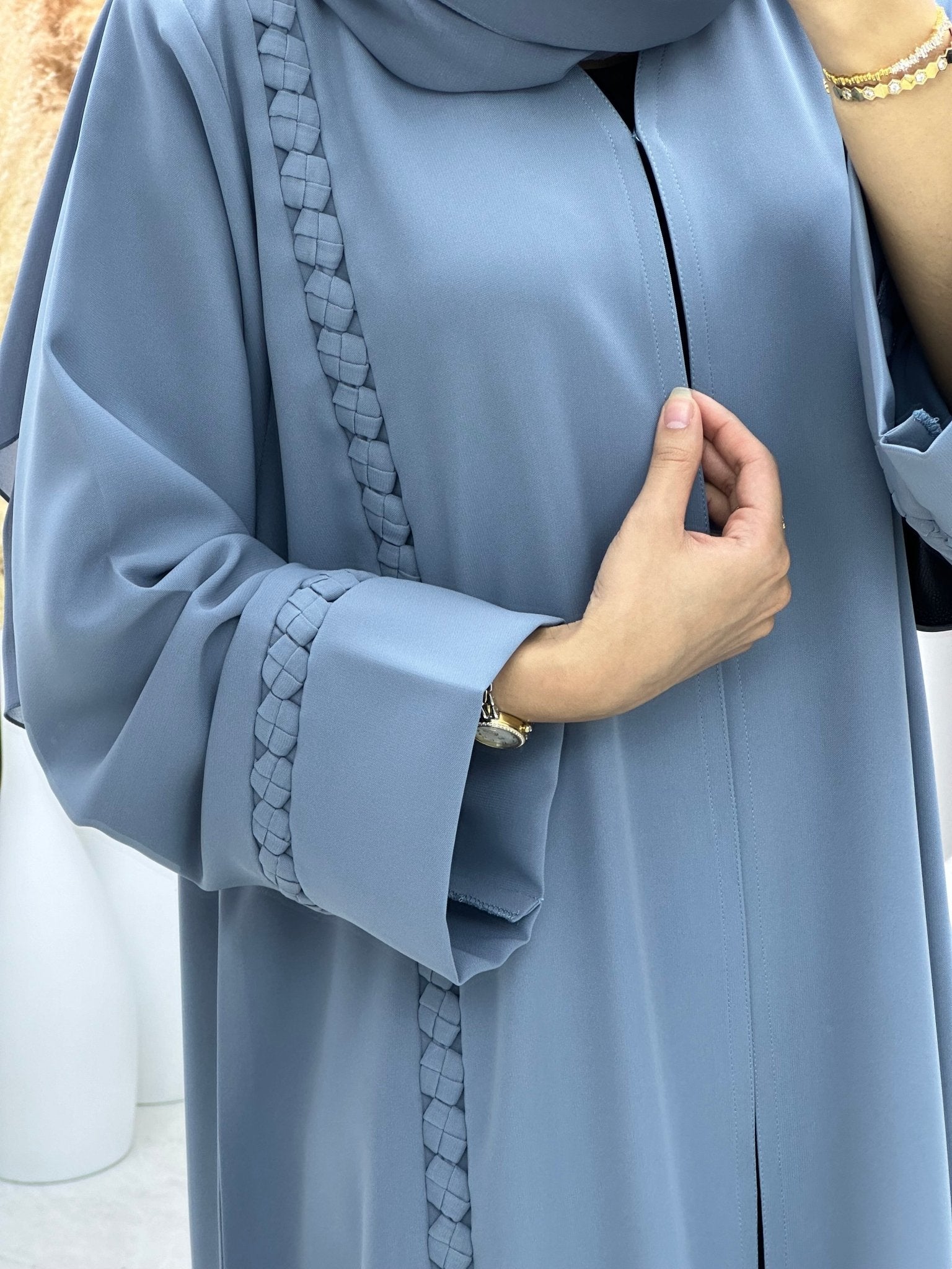 C 0201 Square Grey Abaya