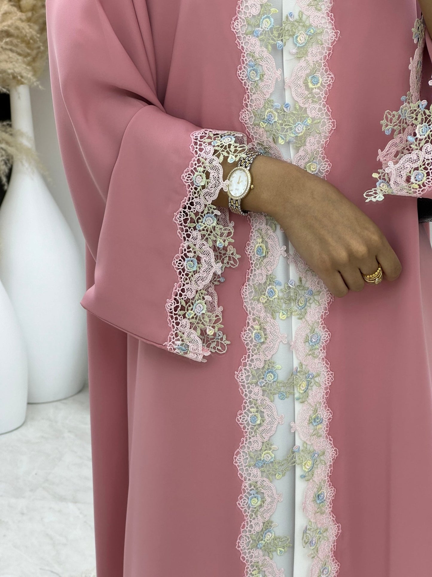 C 0206 Pink Lace Abaya