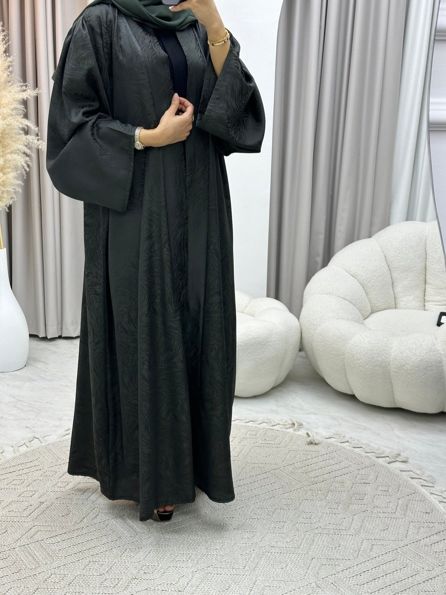 C 0208 - 05 Olive Waves Abaya