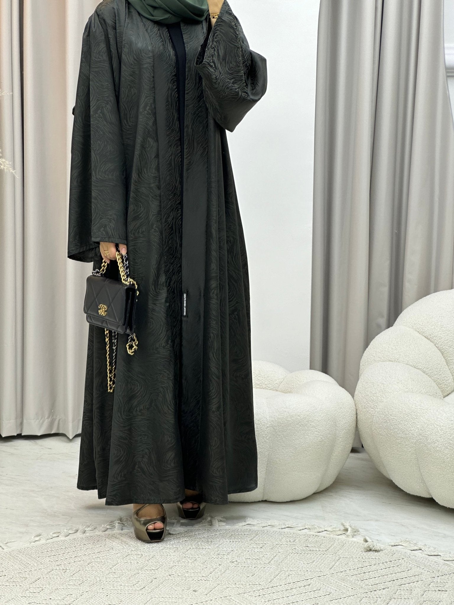 C 0208 - 05 Olive Waves Abaya