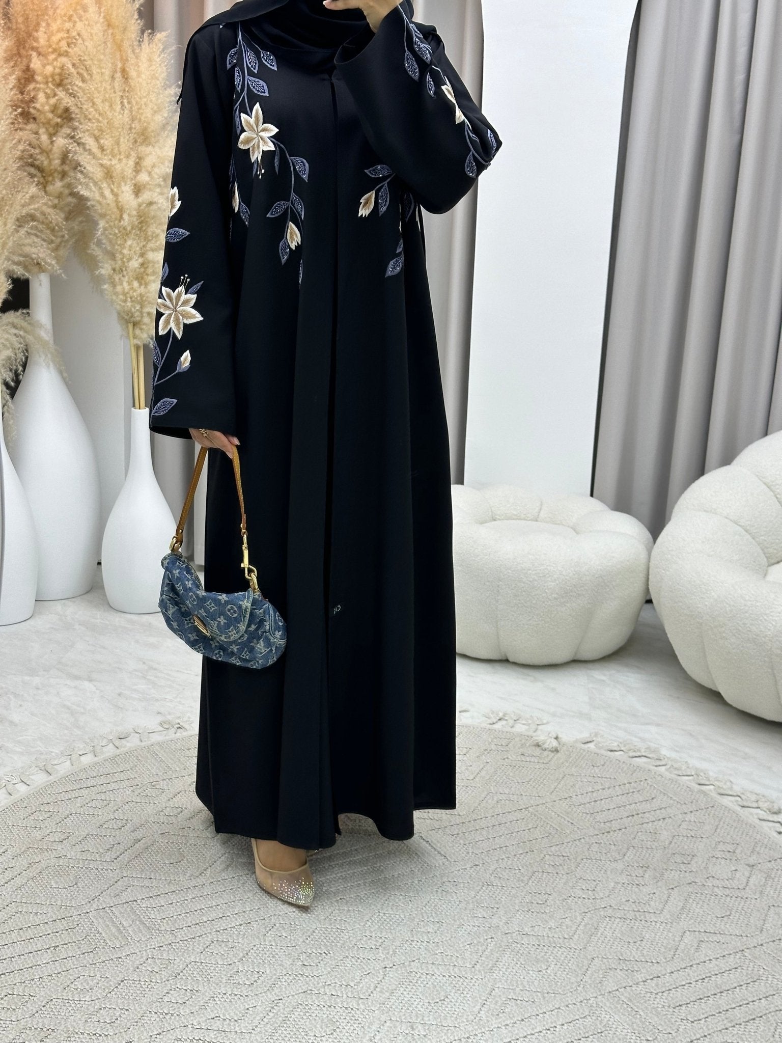 C 0214 Black Abaya