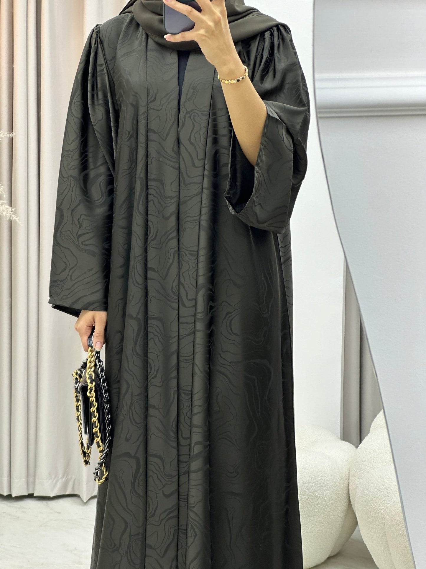 C 0219 - 05 Olive Curves Abaya