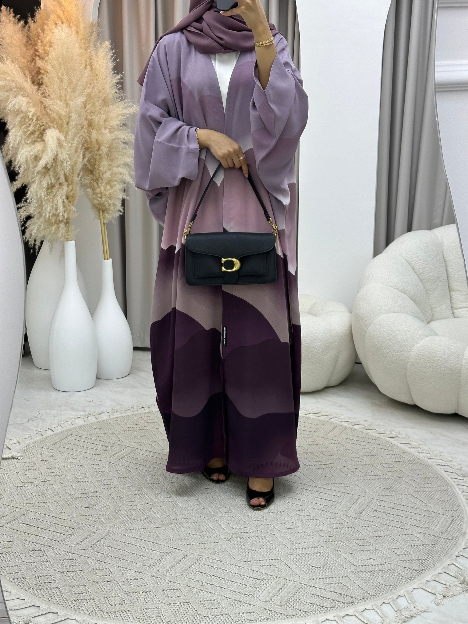 C 0238 - 03 Wavy Purple Abaya