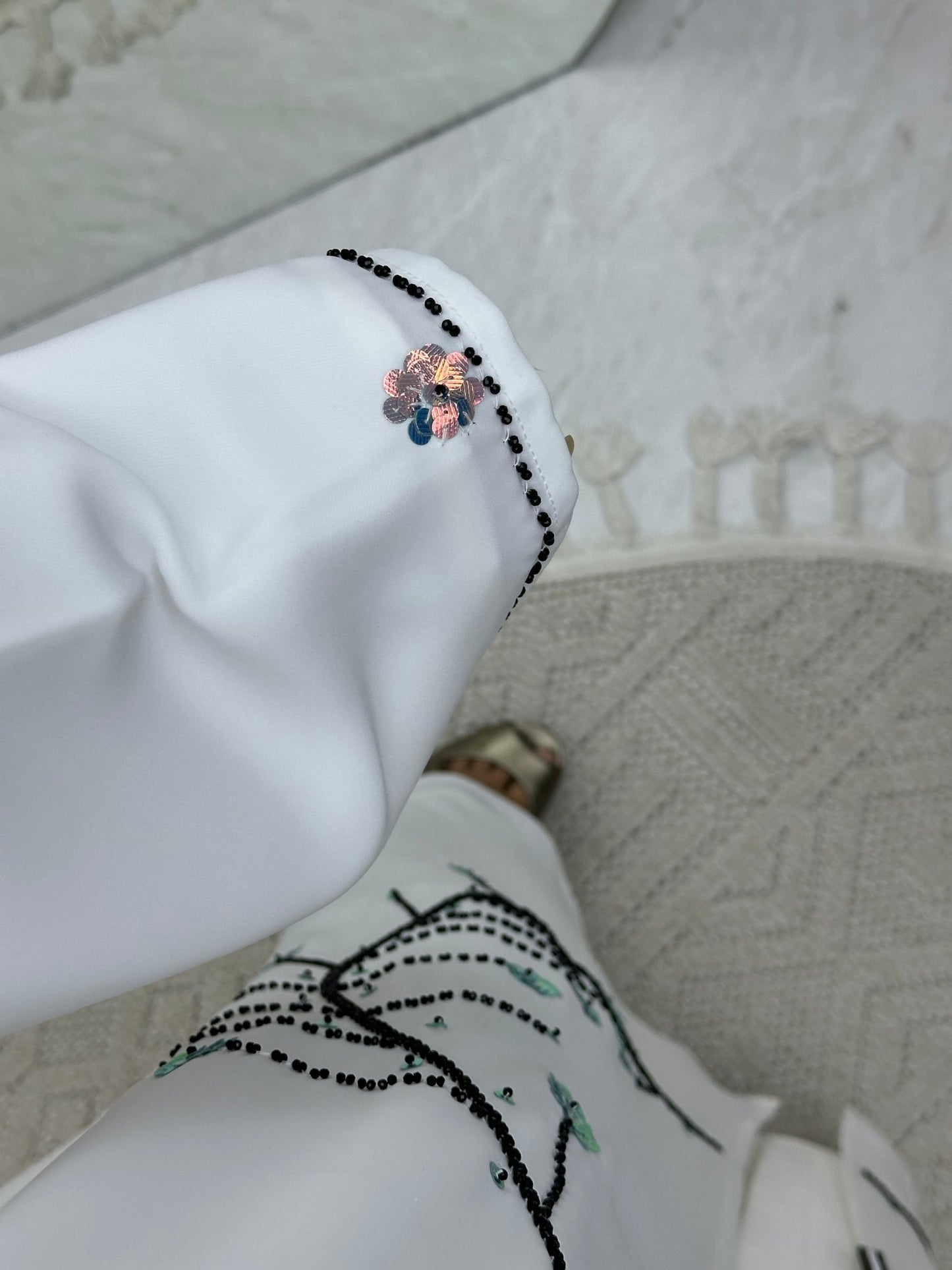 C 0247 Black Beaded White Abaya