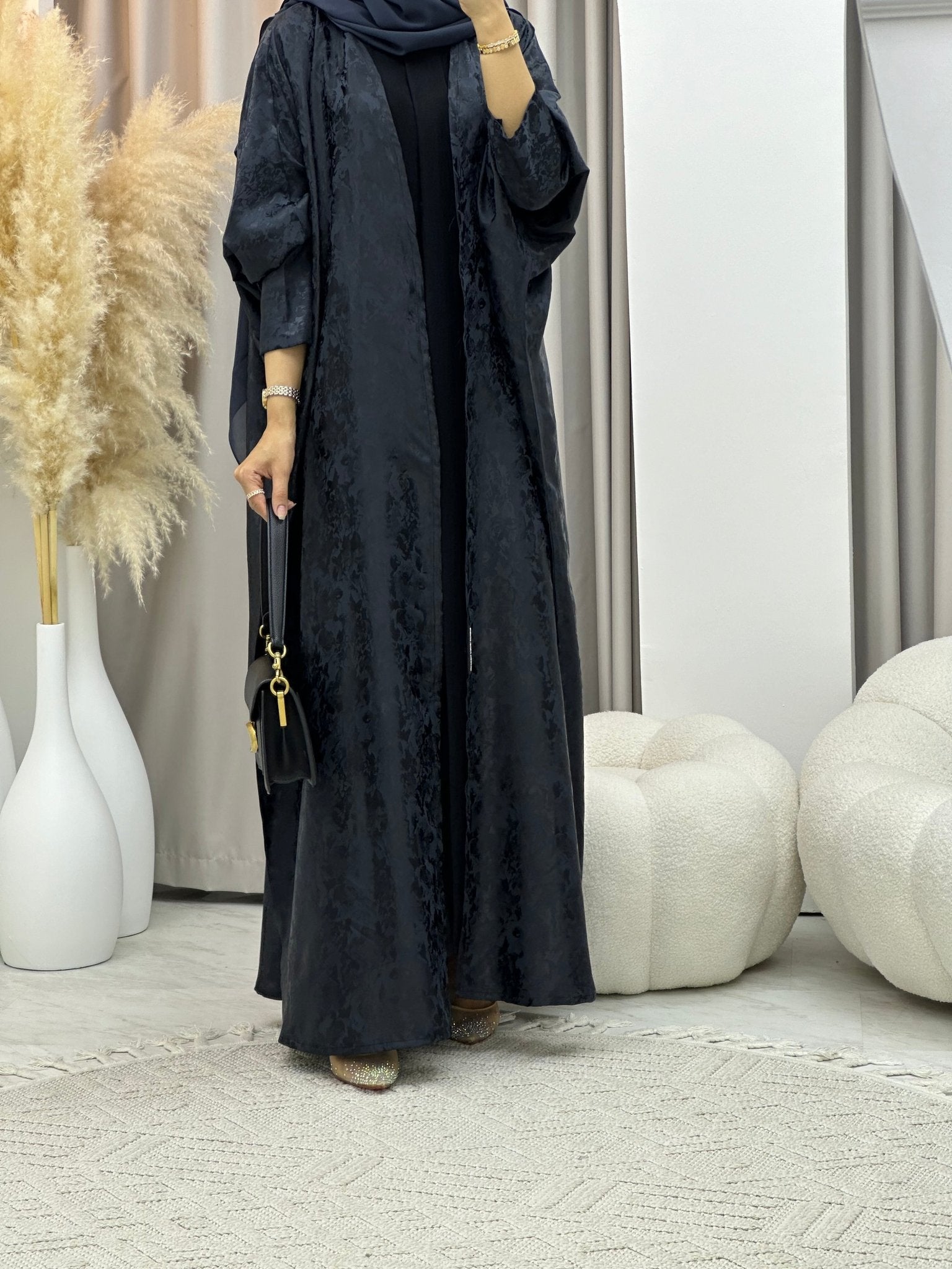 C 0250 - 04 Navy Blue Floral Abaya