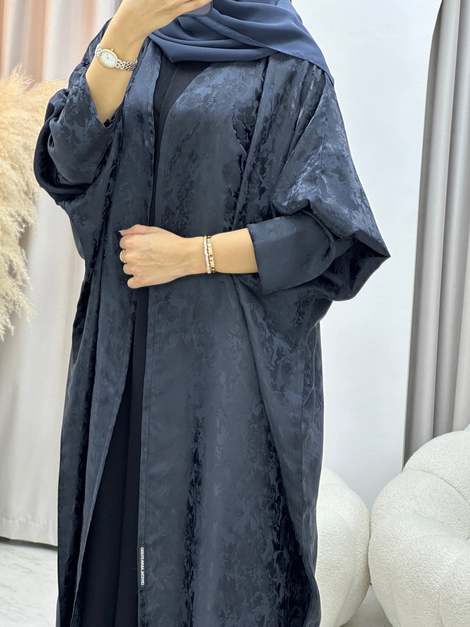 C 0250 - 04 Navy Blue Floral Abaya