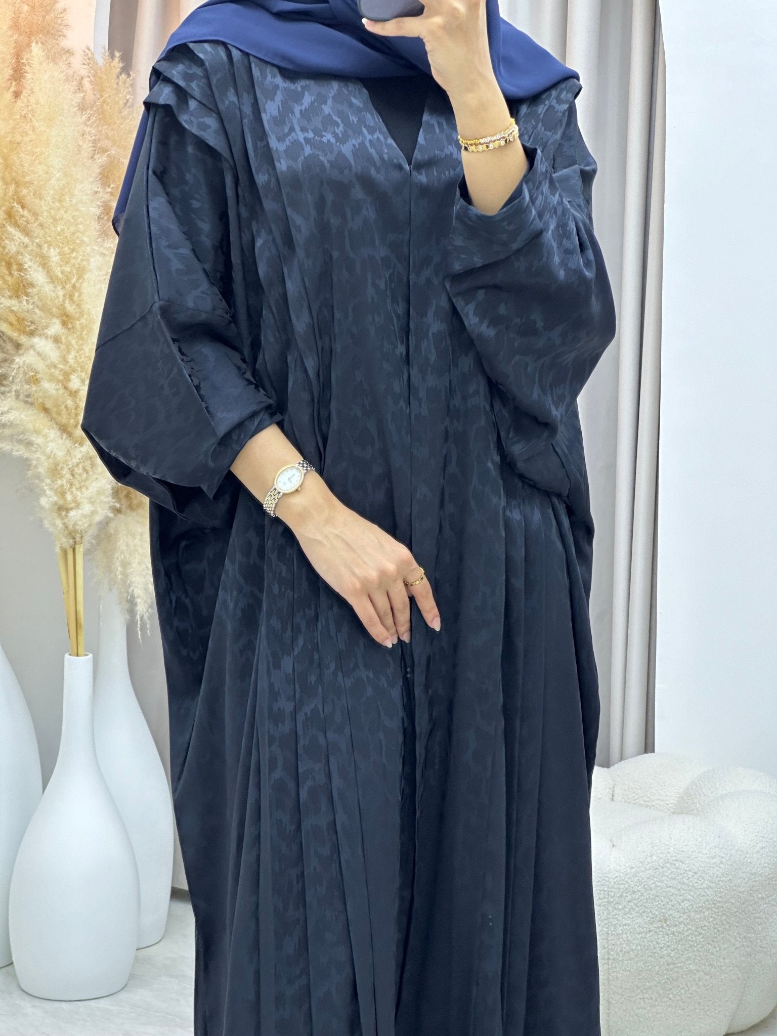 C 0271 Navy Blue Leopard Print Abaya