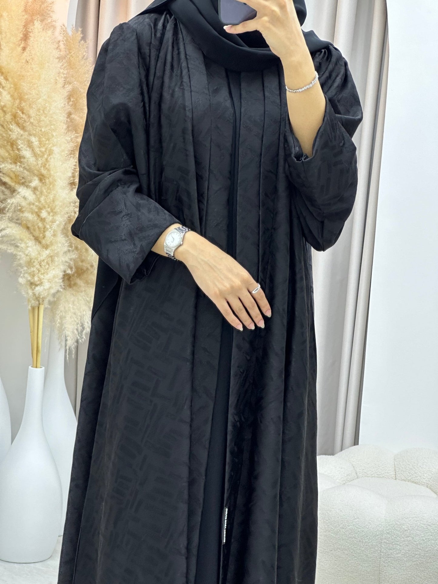 C 0276 - 01 Black Tagged Abaya