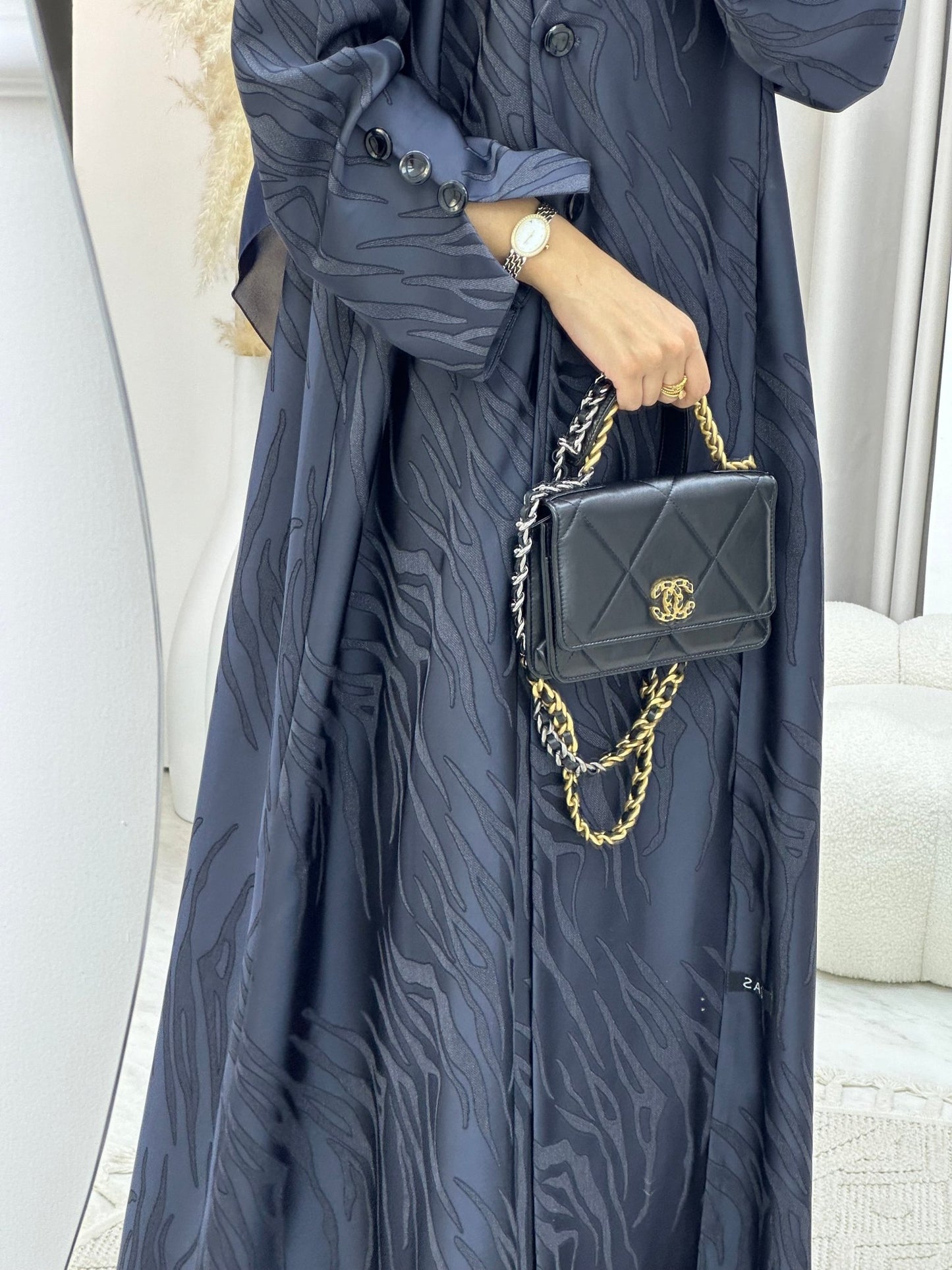 C 0290 - 03 Navy Blue Ragged Abaya