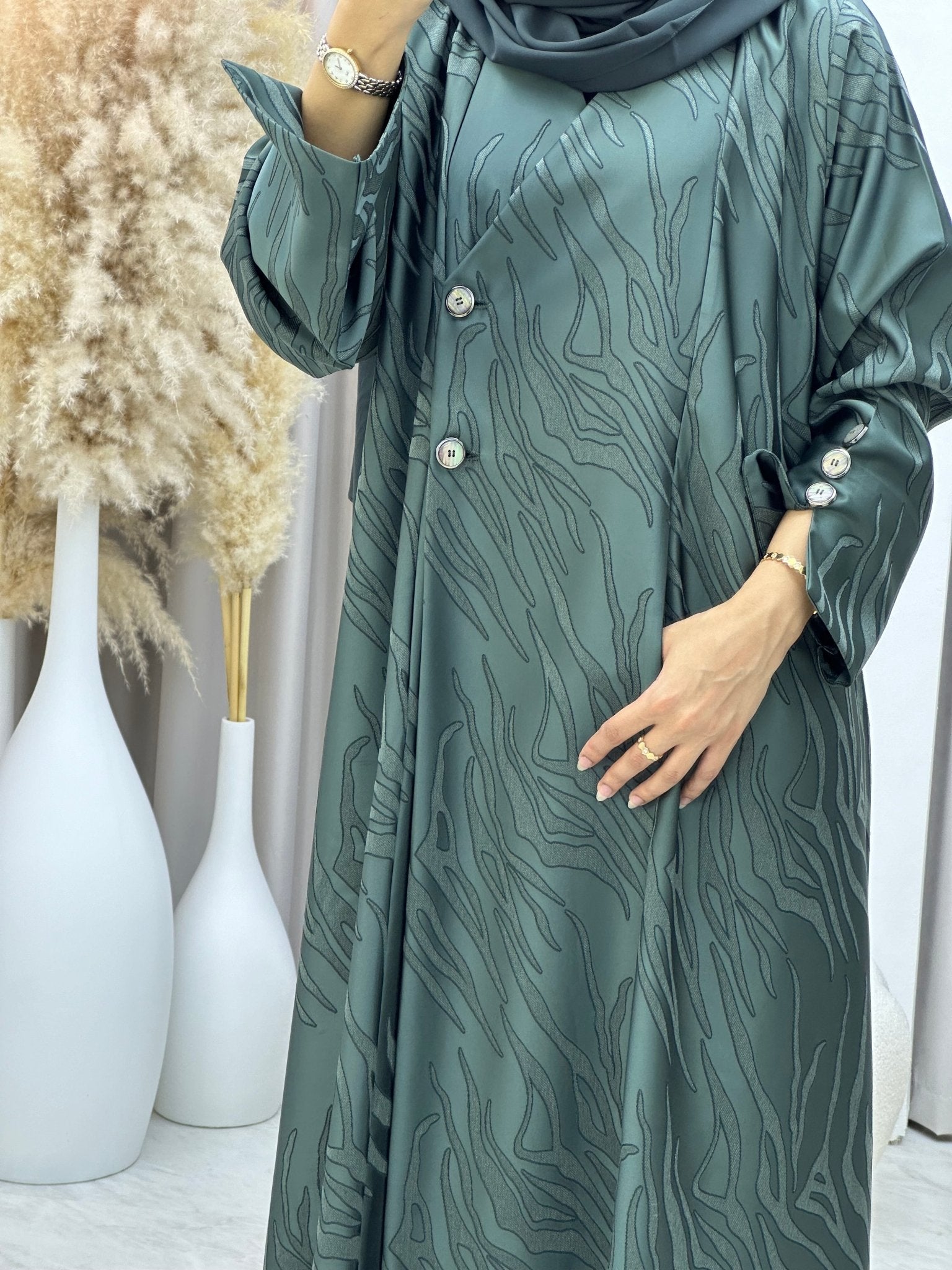 C 0290 - 04 Olive Ragged Abaya