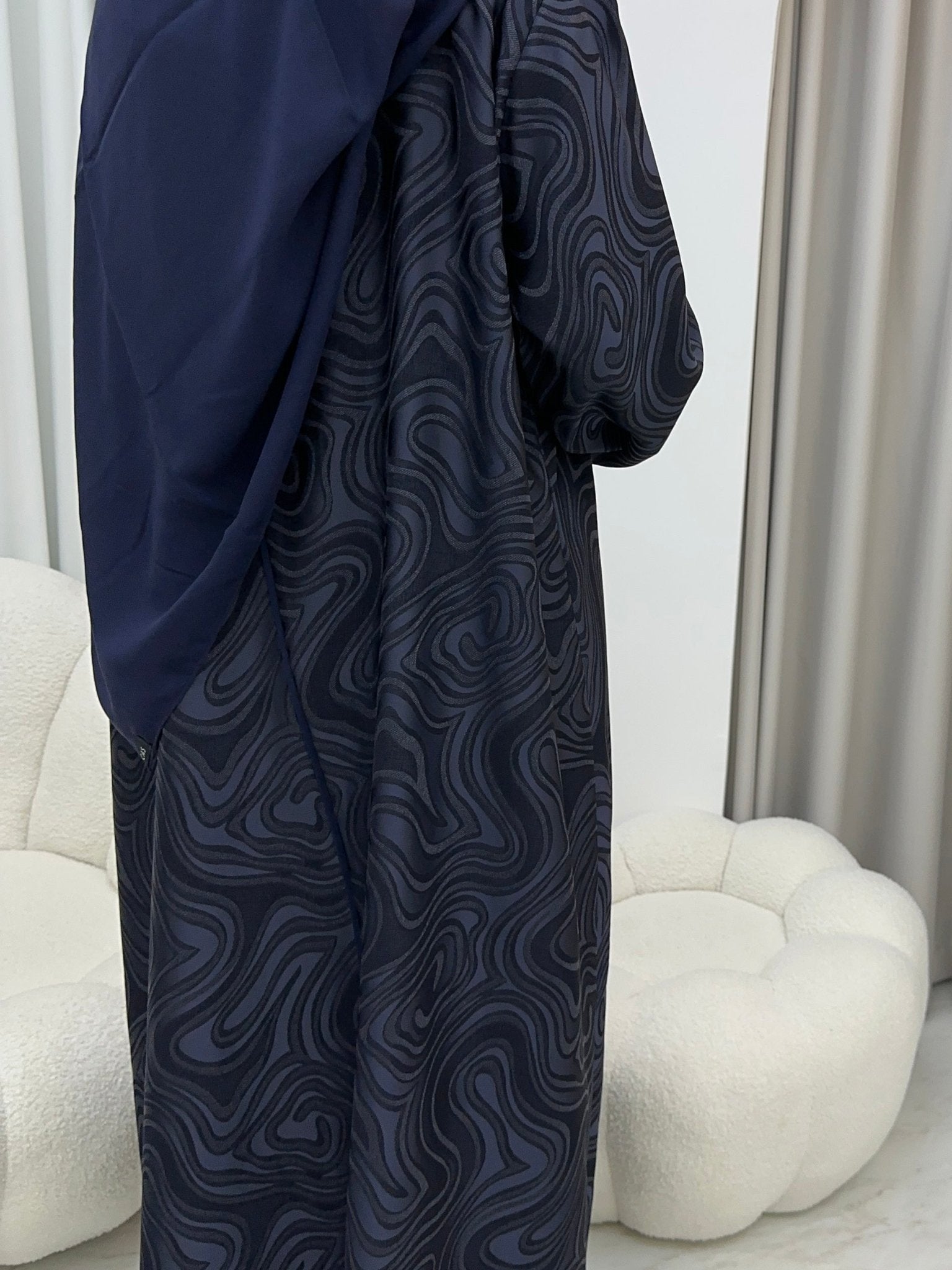 C 0291 - 03 Navy Blue Marble Abaya