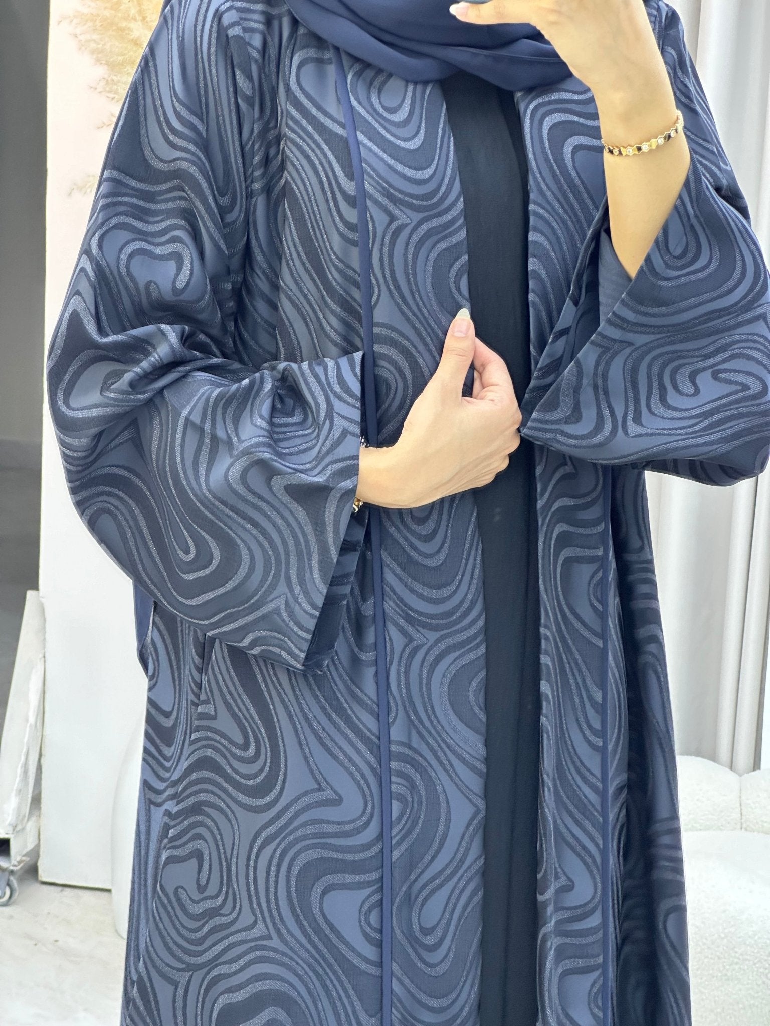 C 0291 - 03 Navy Blue Marble Abaya