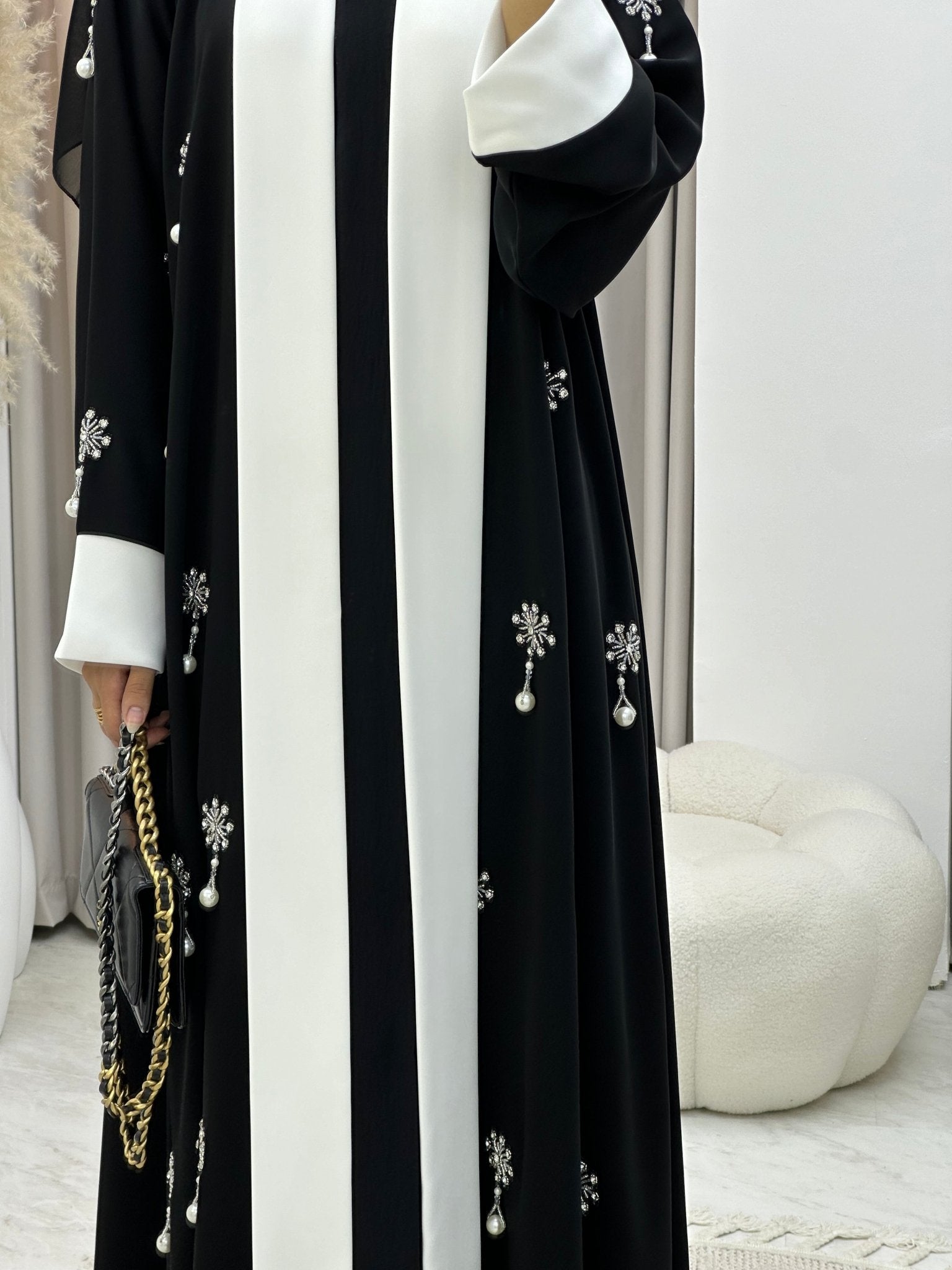 C 0293 White Black Pearl Abaya