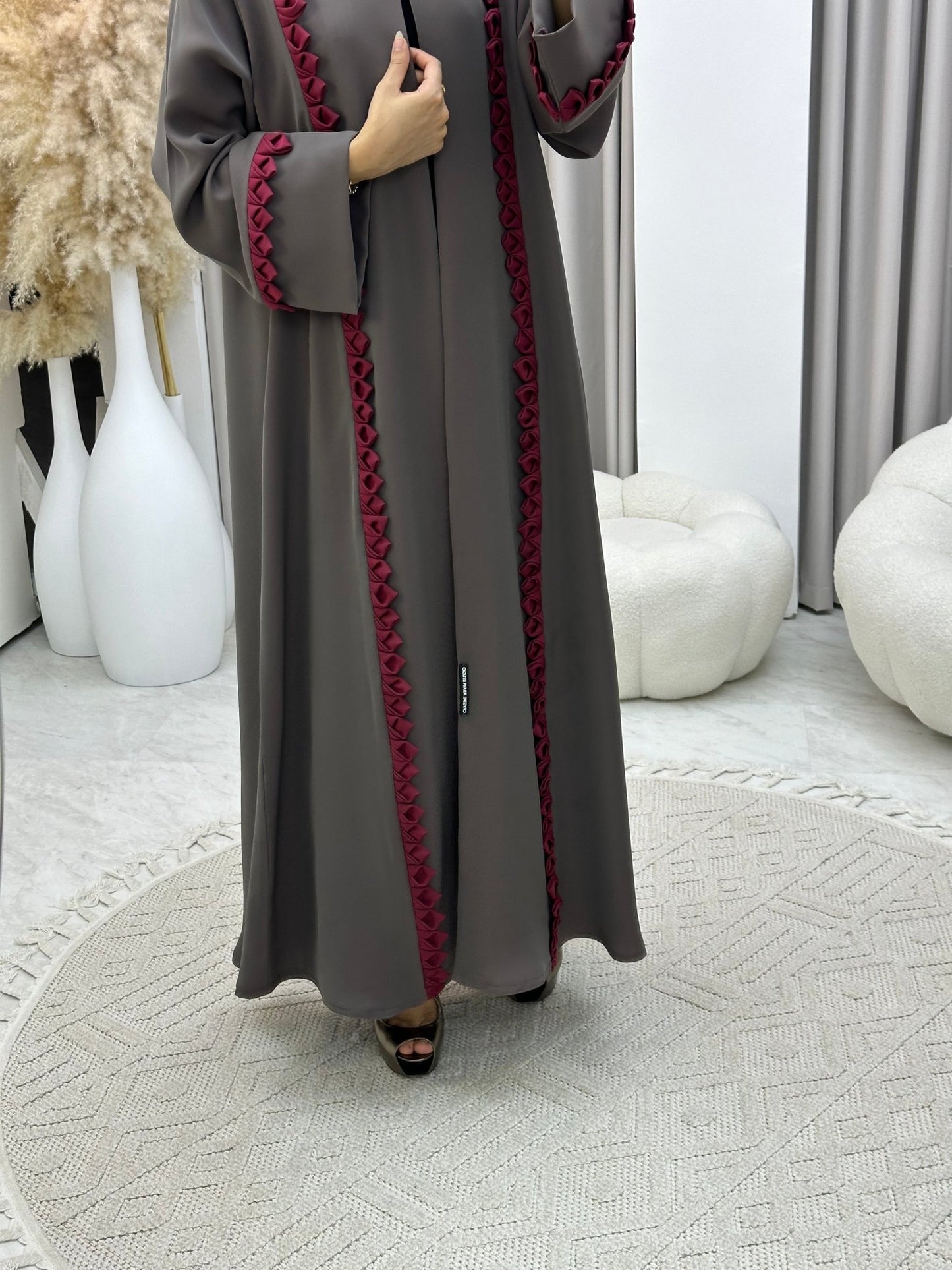 C 0296 3D Leafs Maroon Grey Abaya