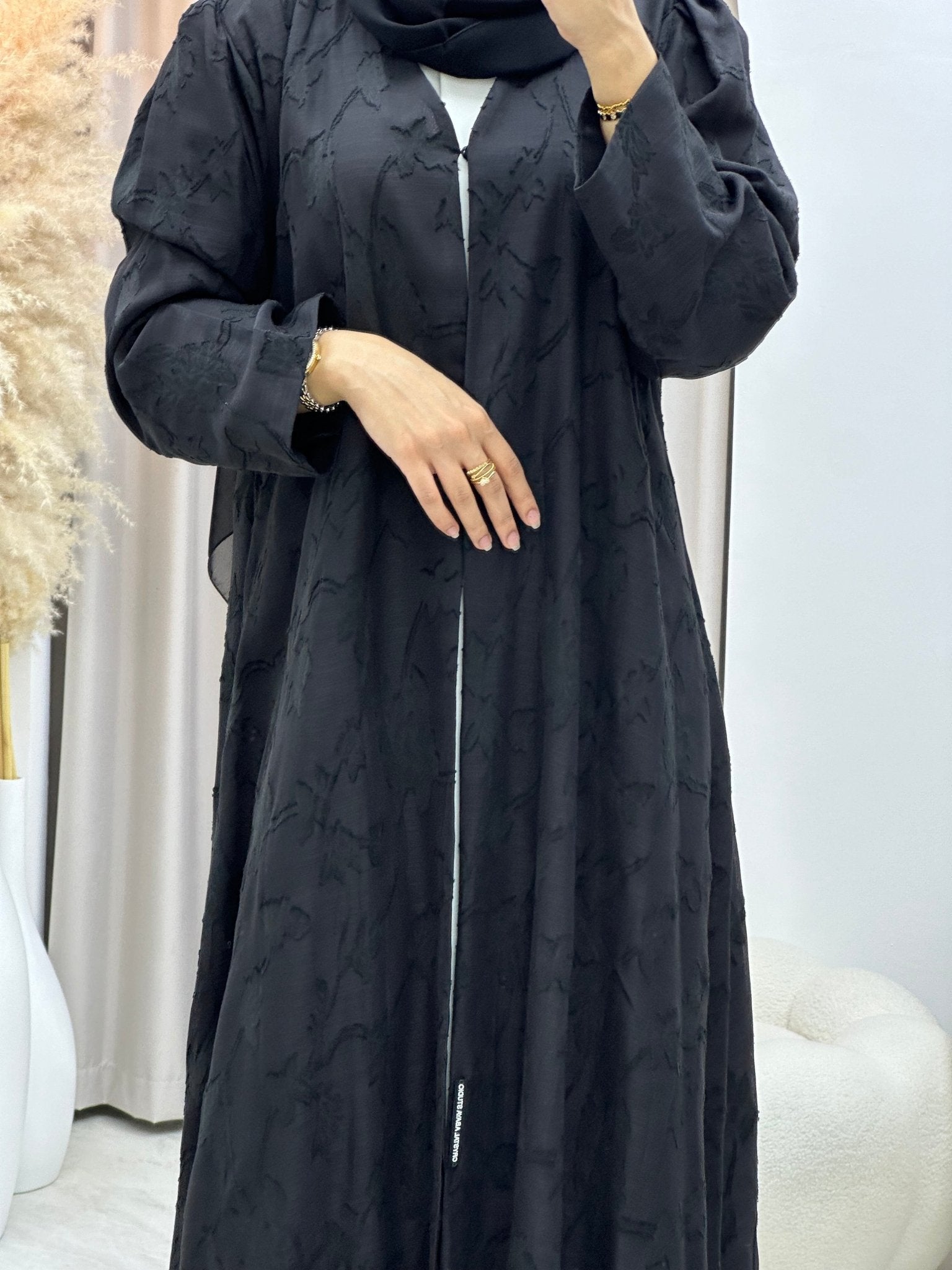 C 0337 Black Abaya