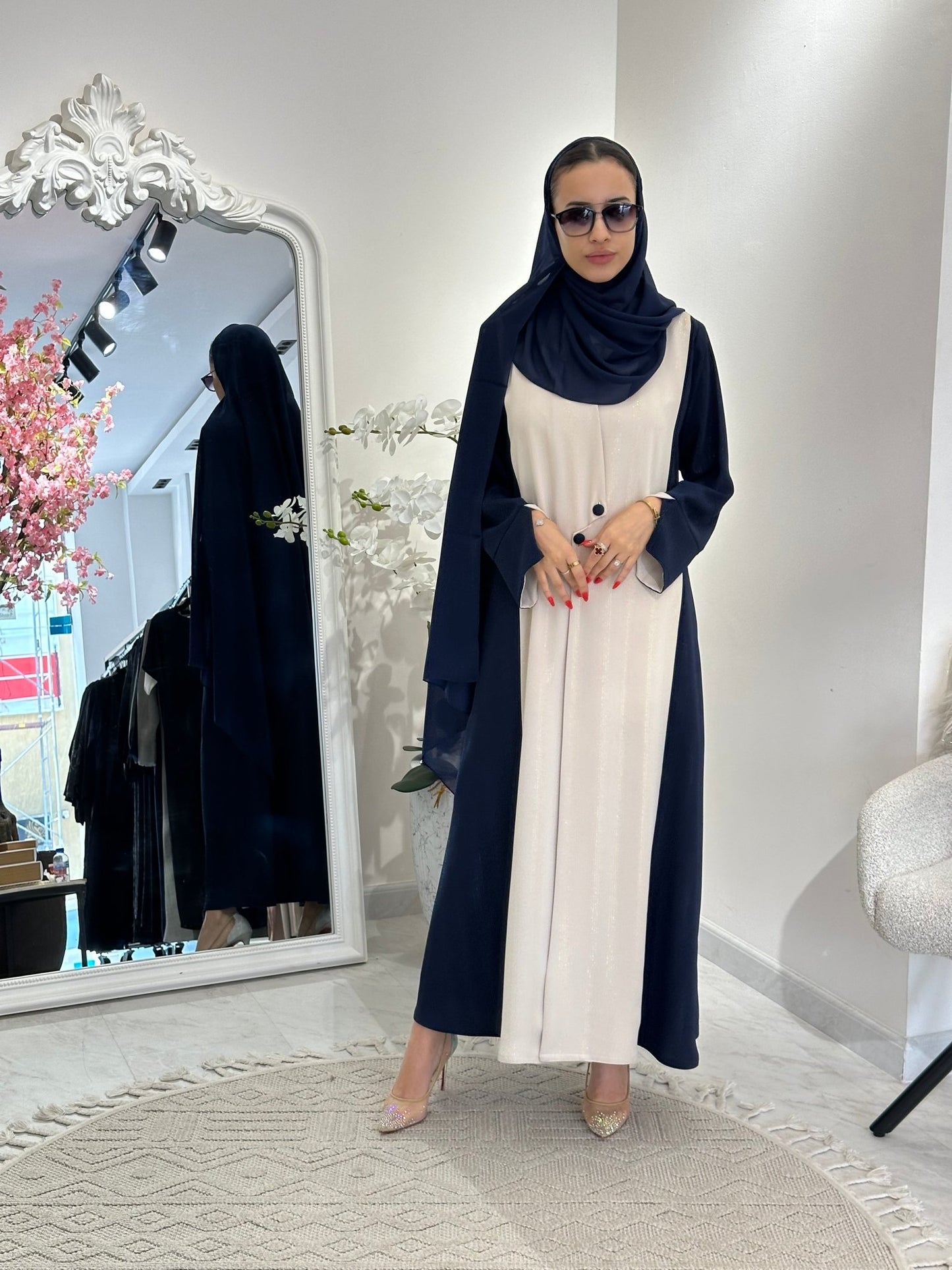 C 0352 Blue Beige Abaya