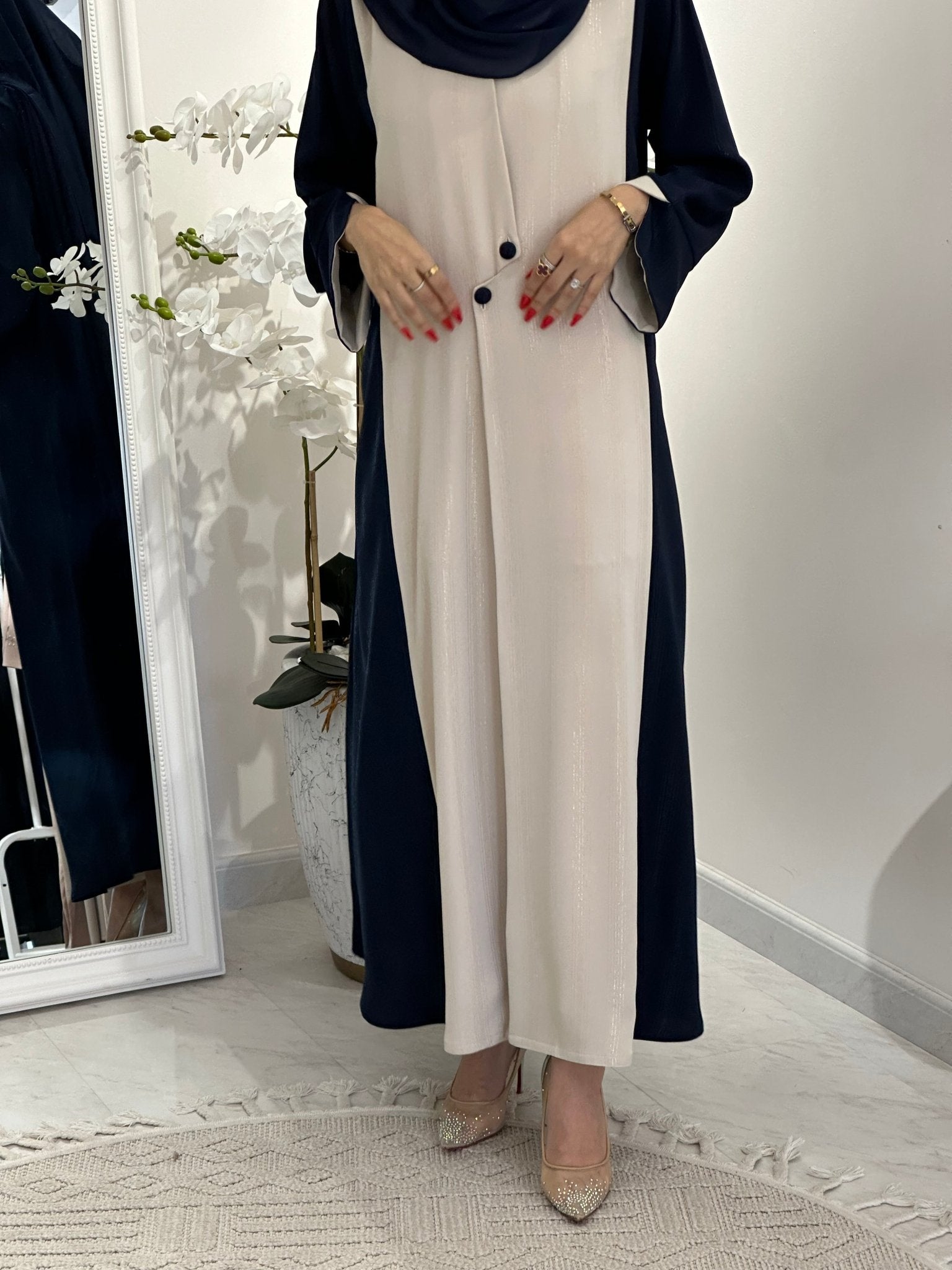 C 0352 Blue Beige Abaya