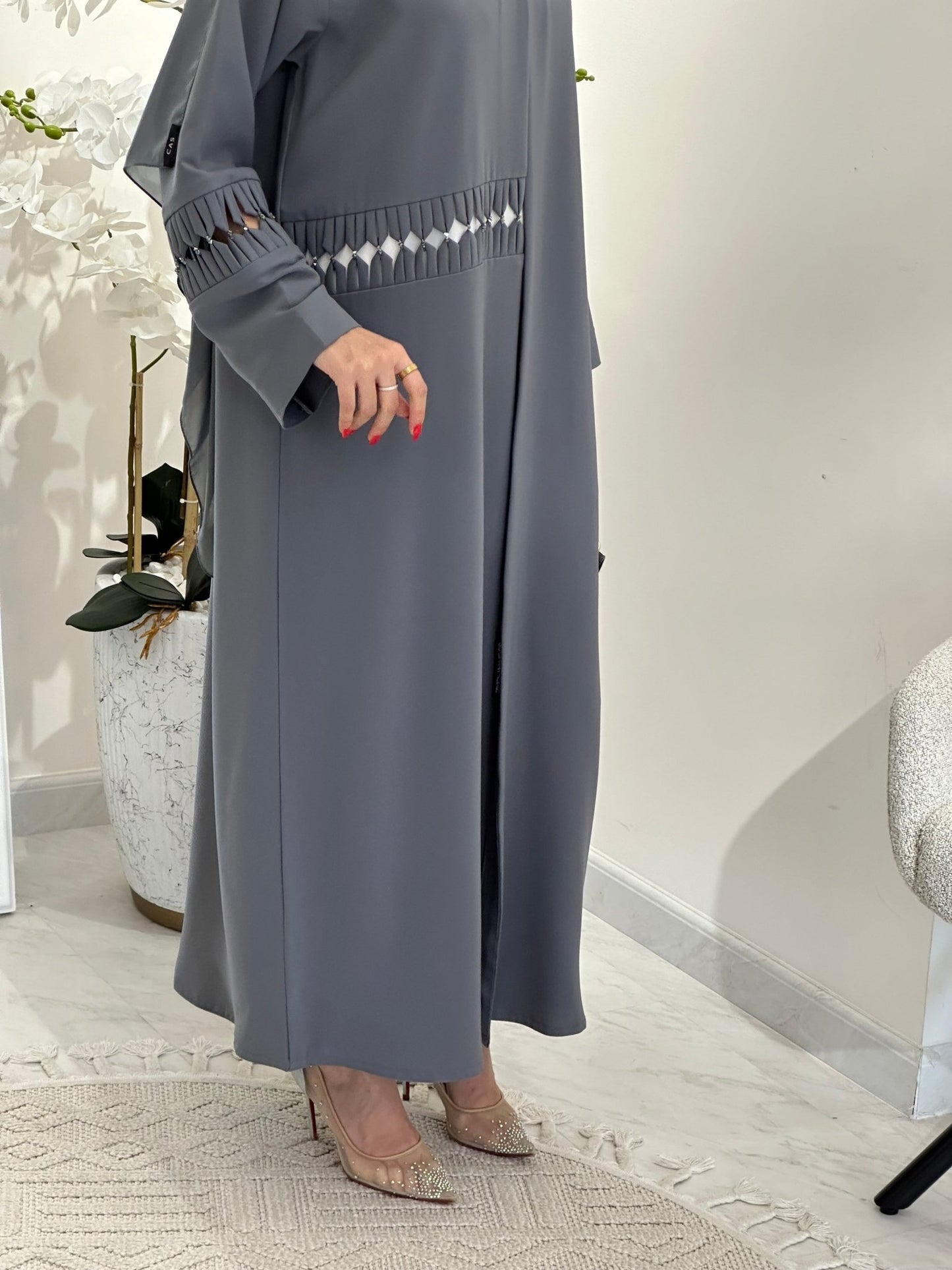 C 0354 Grey Abaya