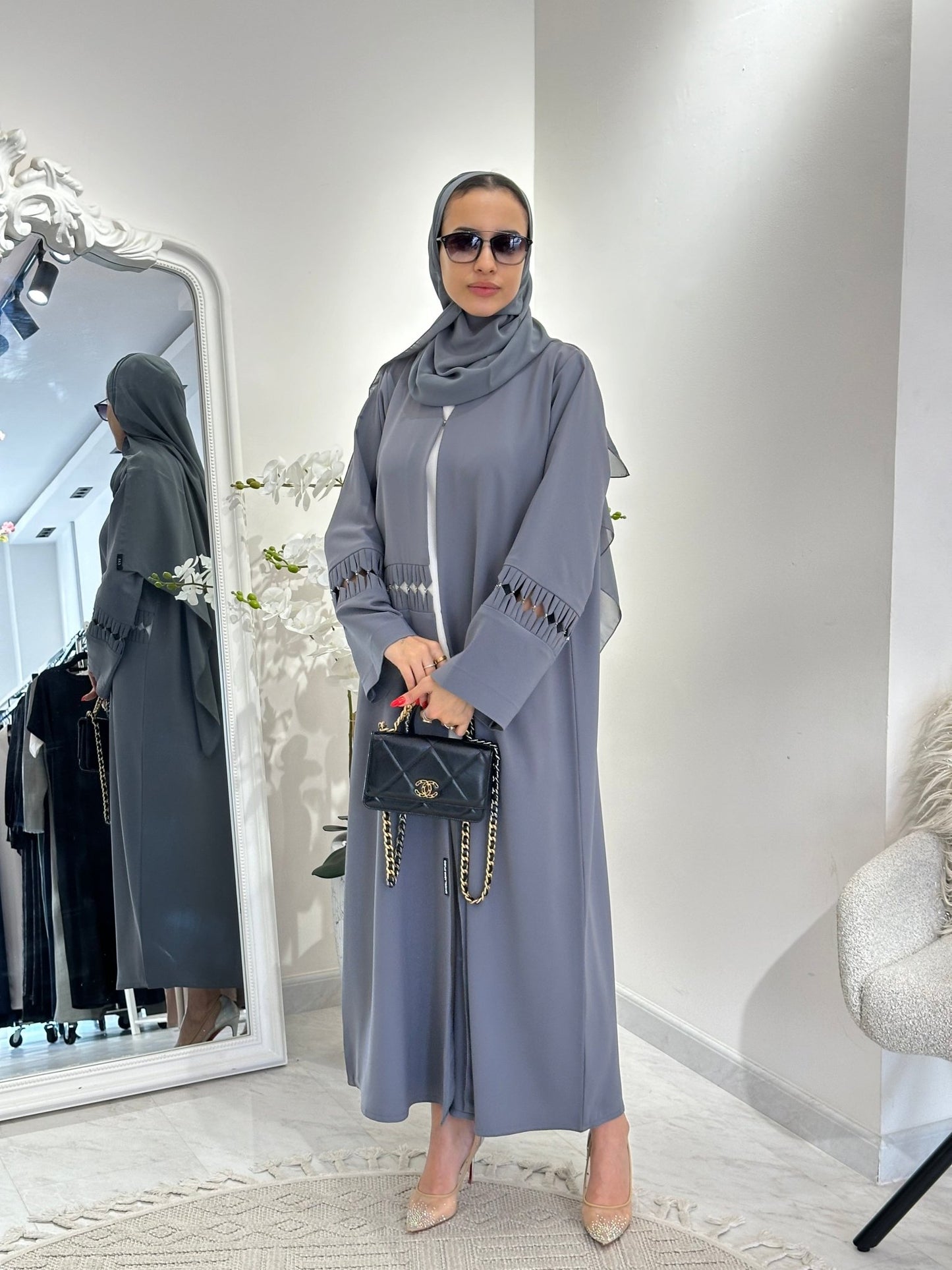 C 0354 Grey Abaya