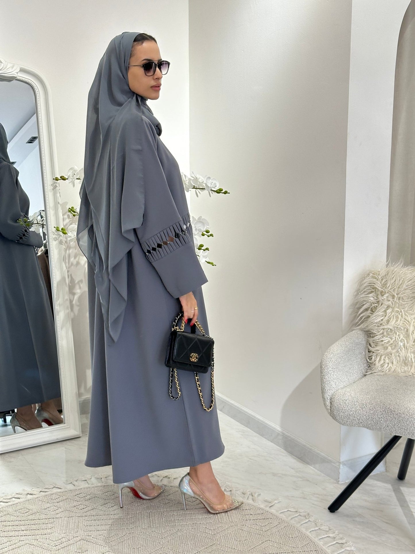 C 0354 Grey Abaya