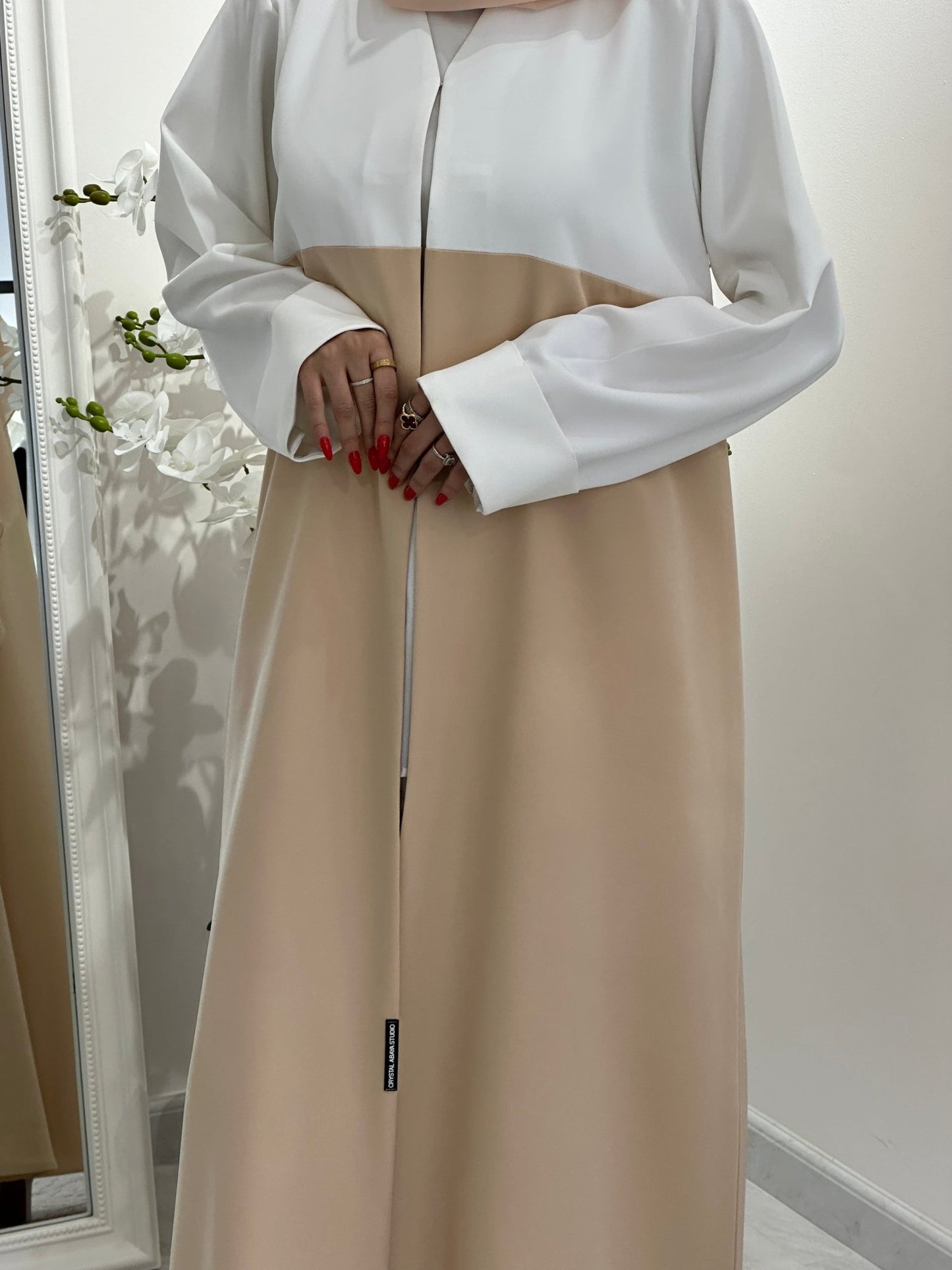 C 0355 White Cream Abaya