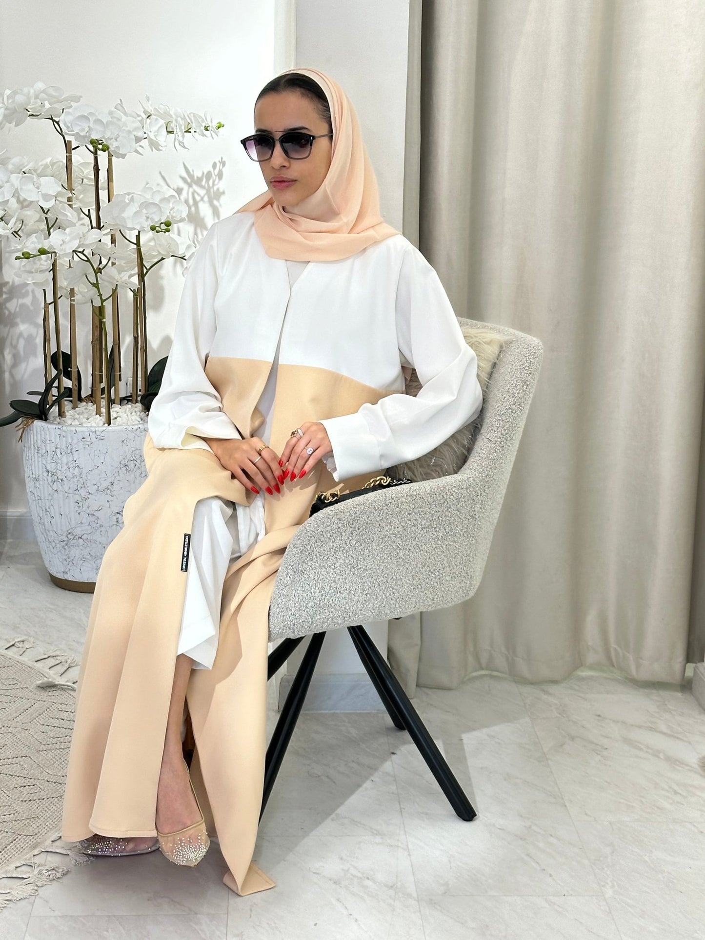 C 0355 White Cream Abaya