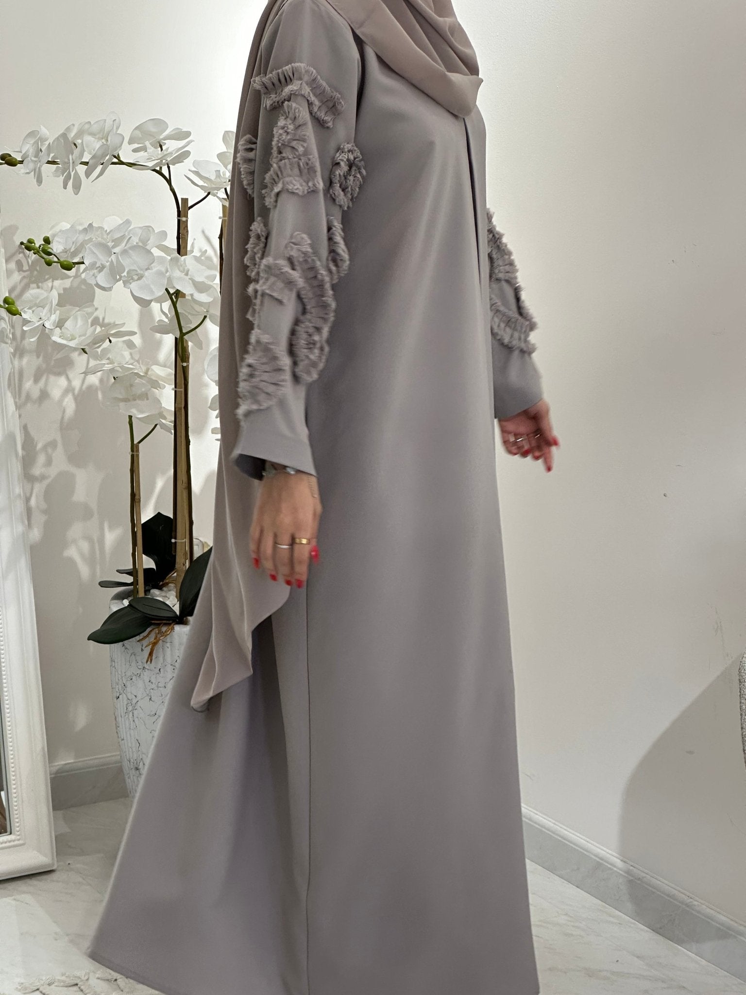 C 0358 Dark Beige Abaya