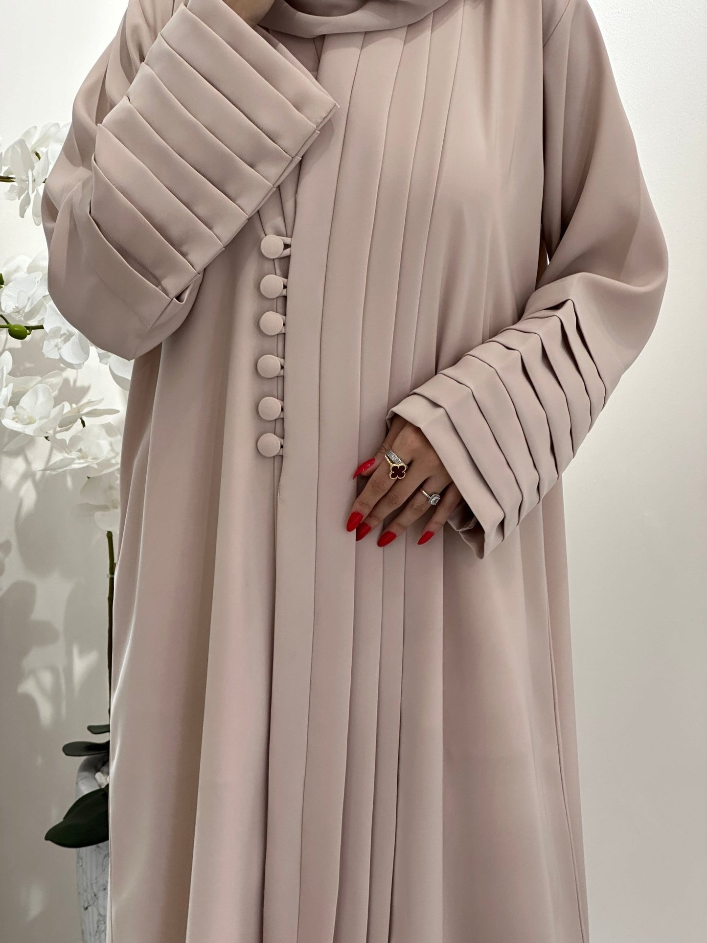 C 0361 Beige Pleated Abaya