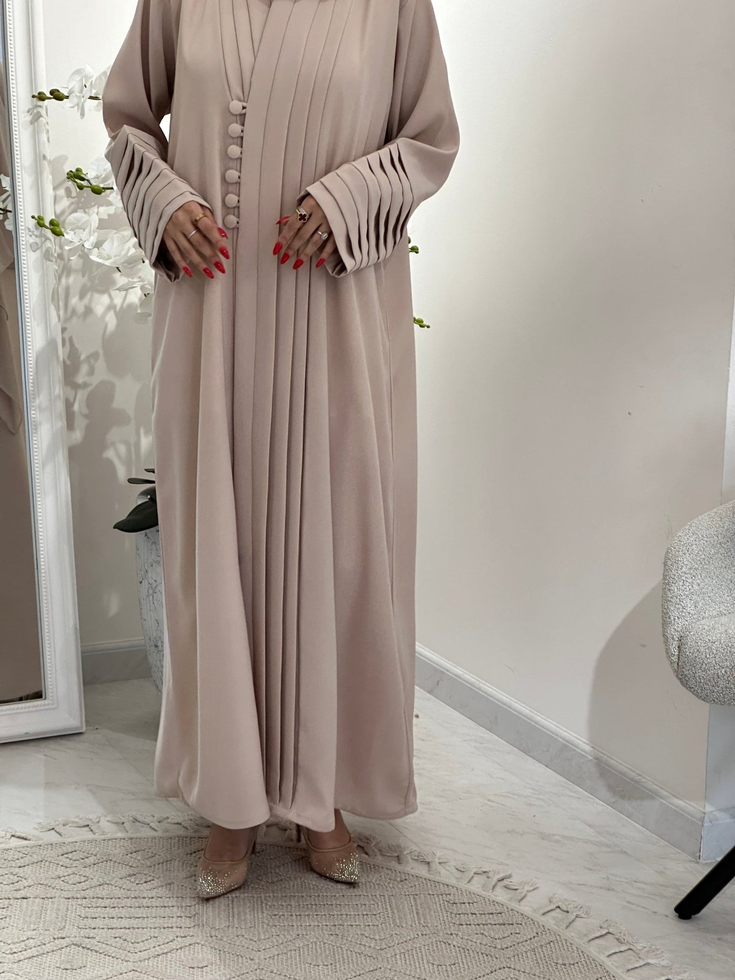 C 0361 Beige Pleated Abaya