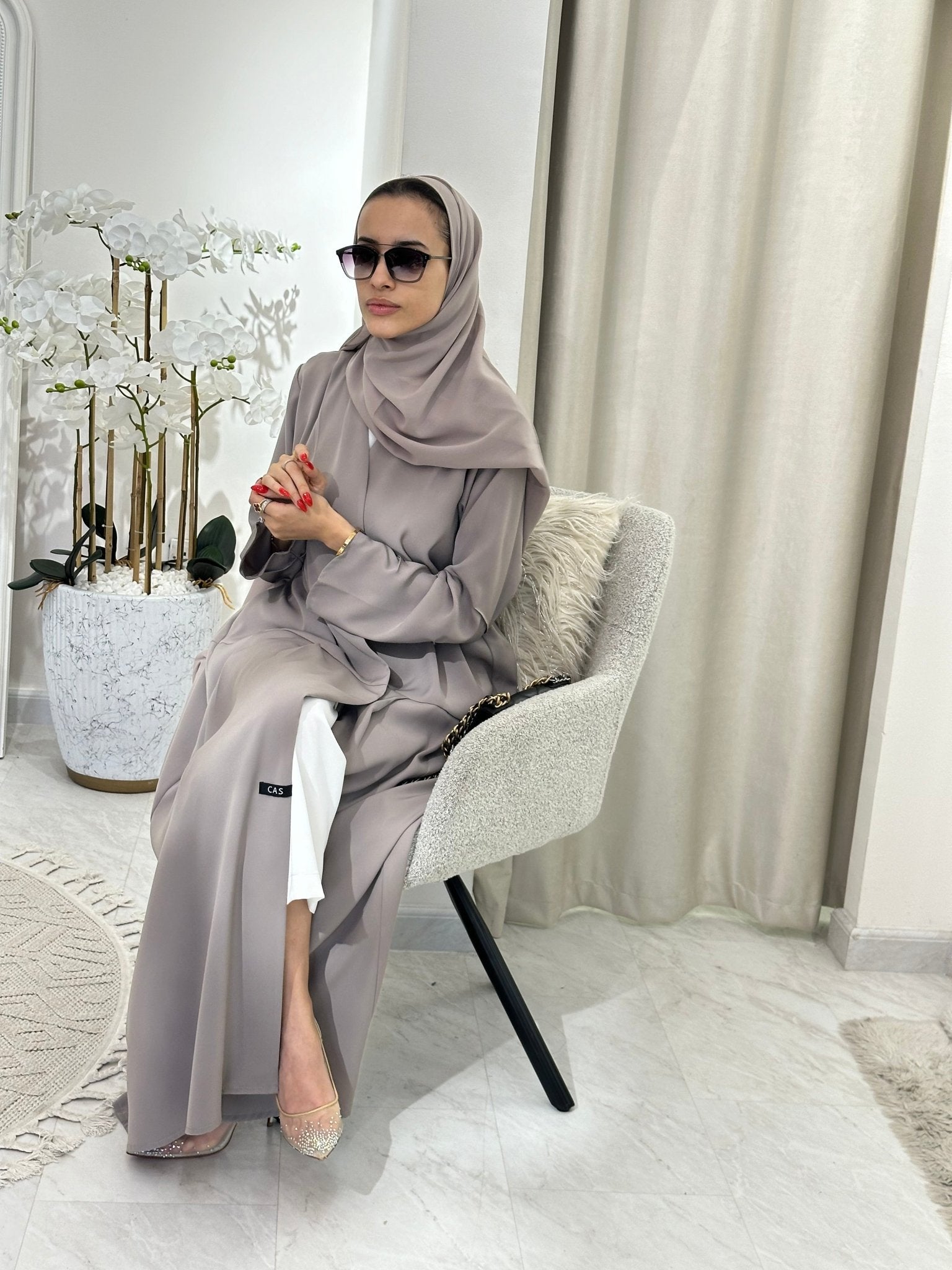 C 0363 Beige Abaya