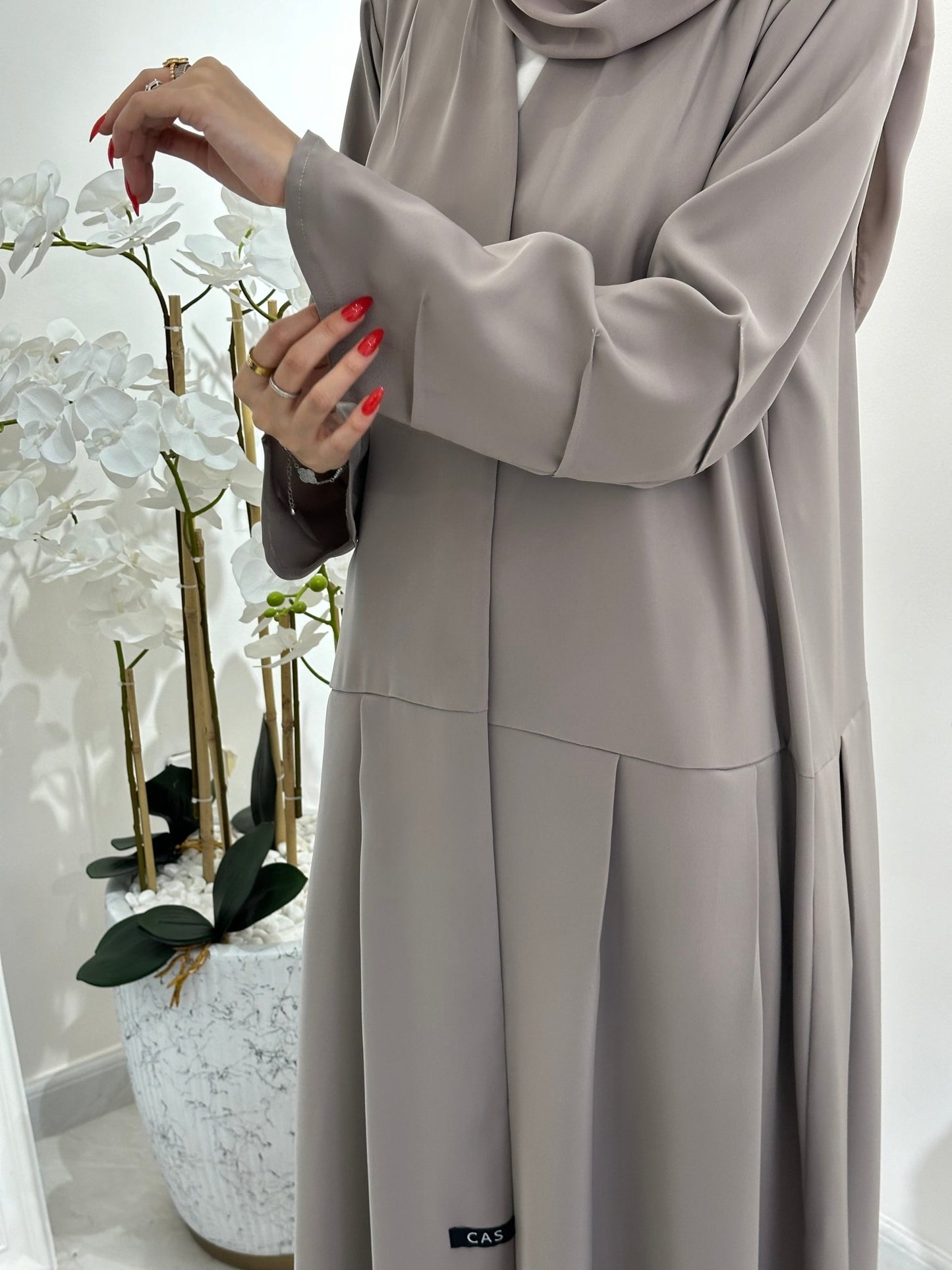 C 0363 Beige Abaya