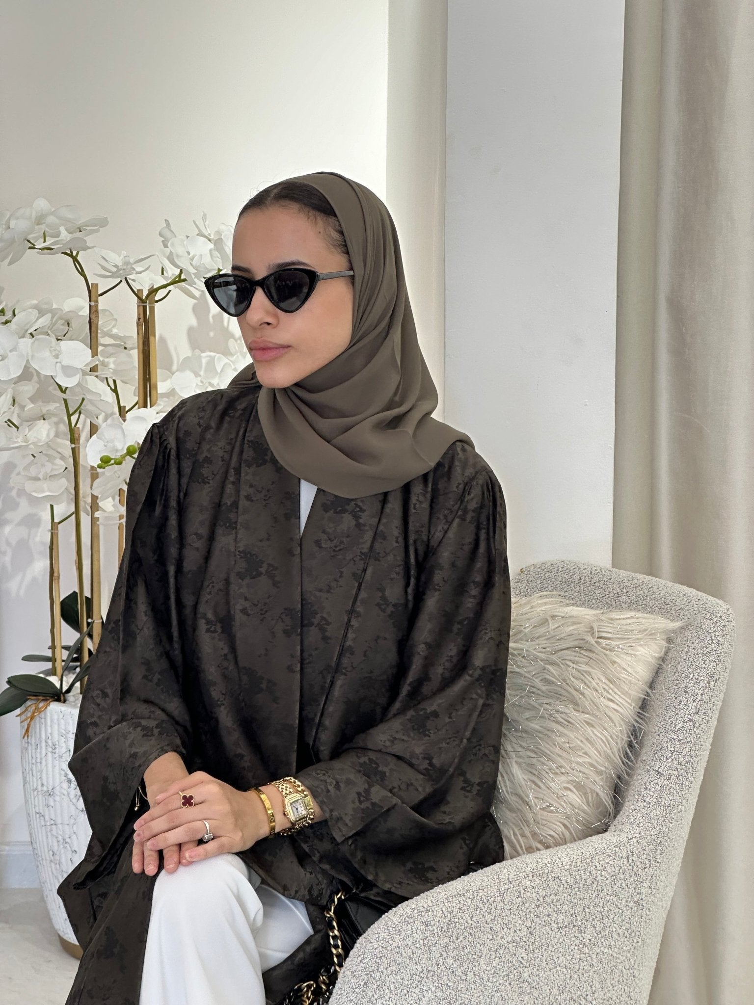 C 0370 - 05 Printed Olive Abaya