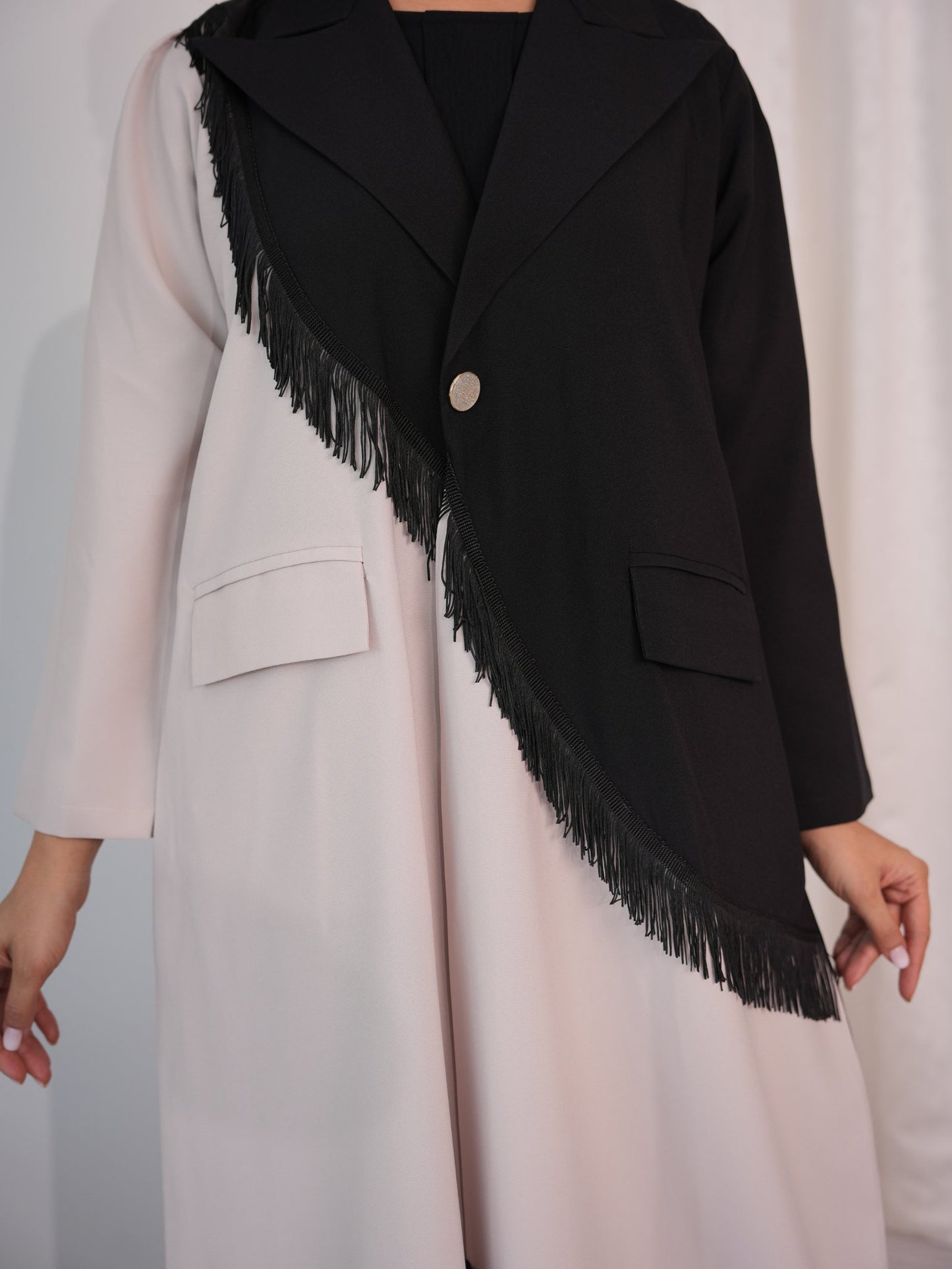 C 0381 Black Beige Abaya