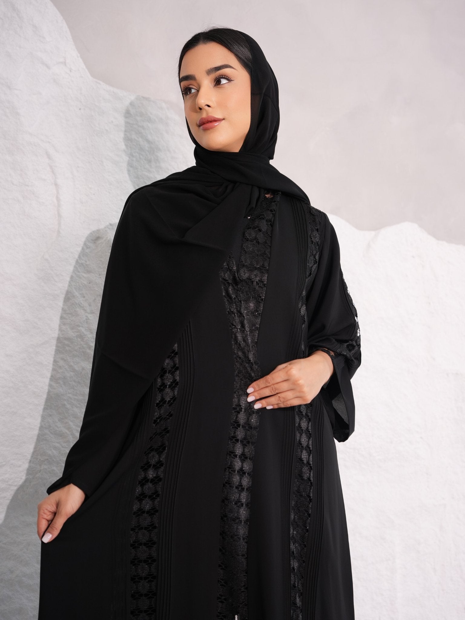 C 0393 Black Abaya