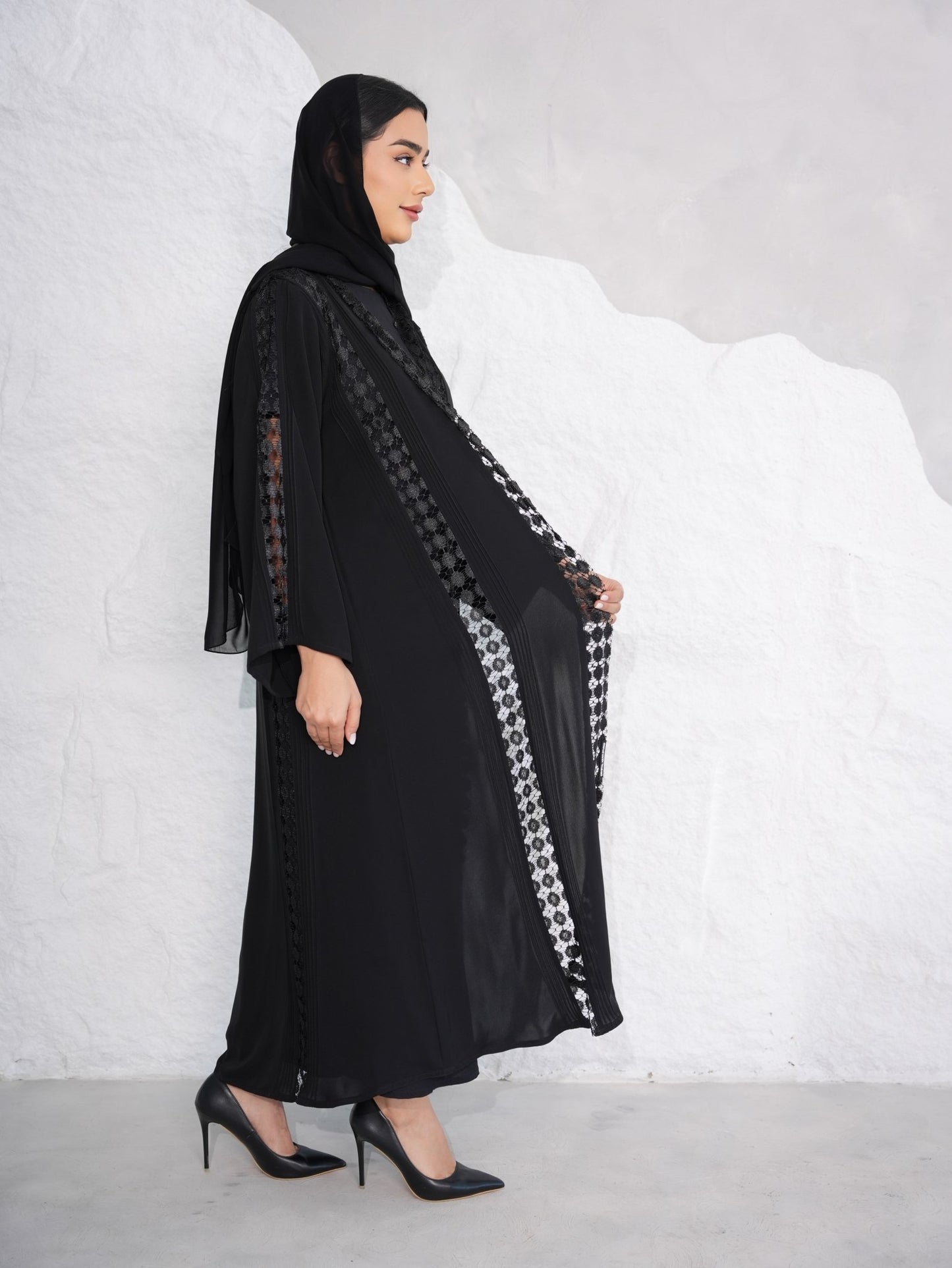 C 0393 Black Abaya