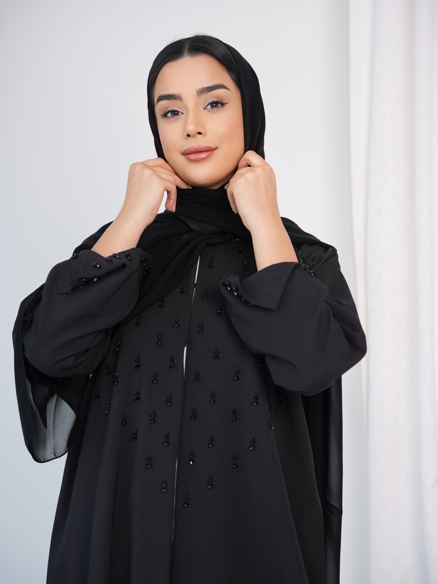 C 0400 Black Abaya