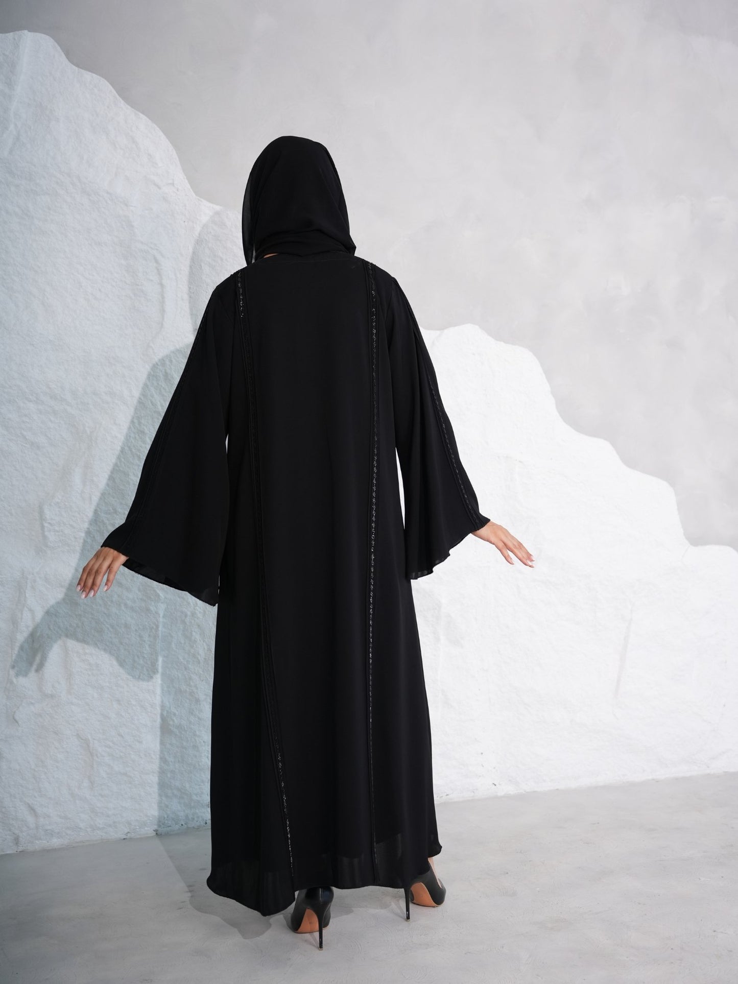 C 0407 Black Abaya